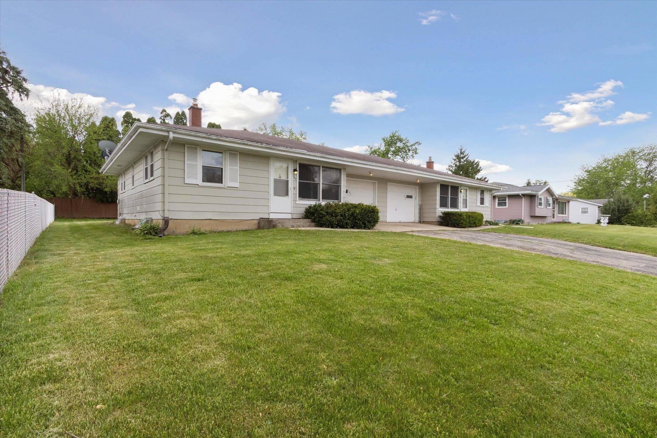 Milton, WI 53563,103-107 Orchard Row