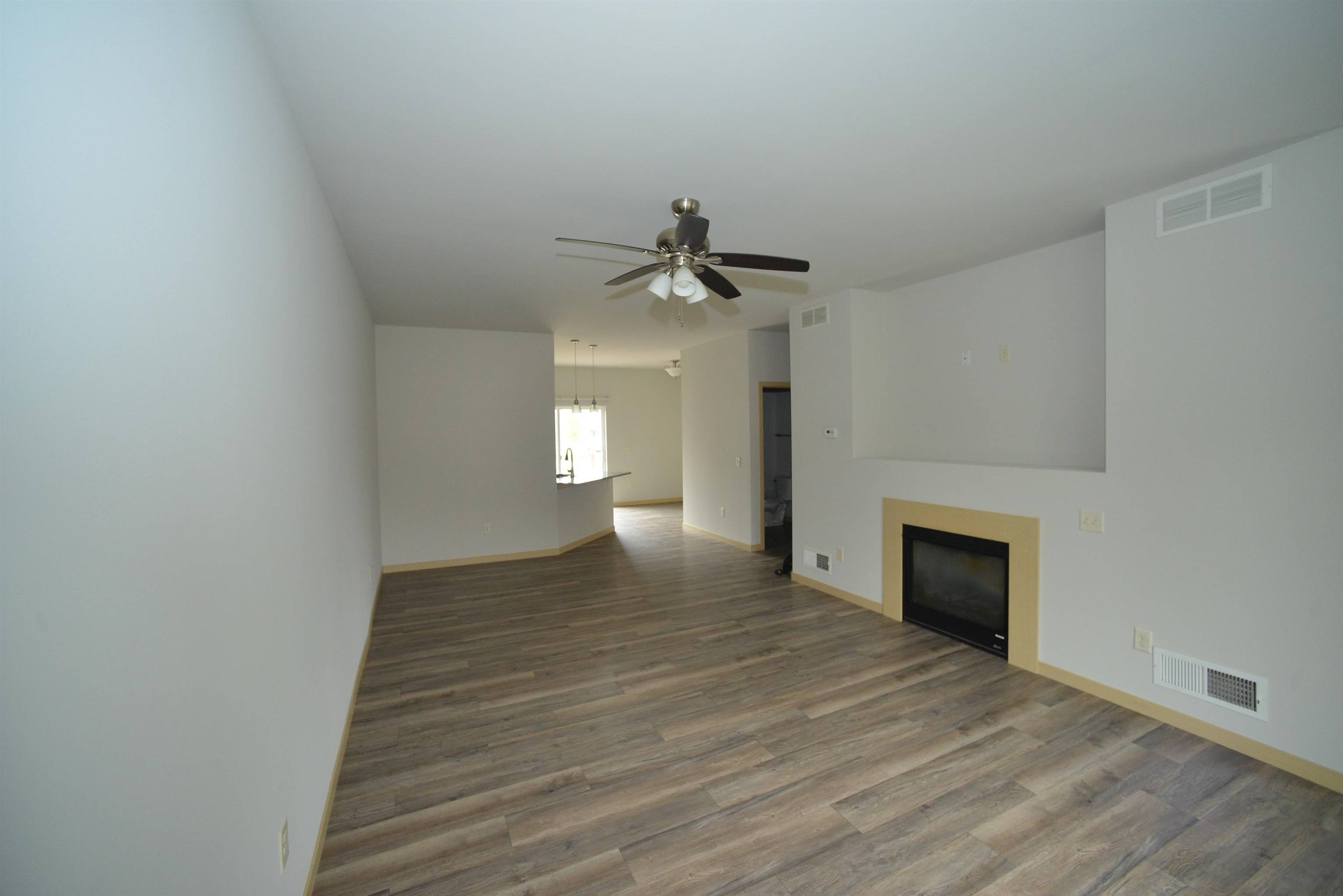 Sun Prairie, WI 53590,387 Bella Way