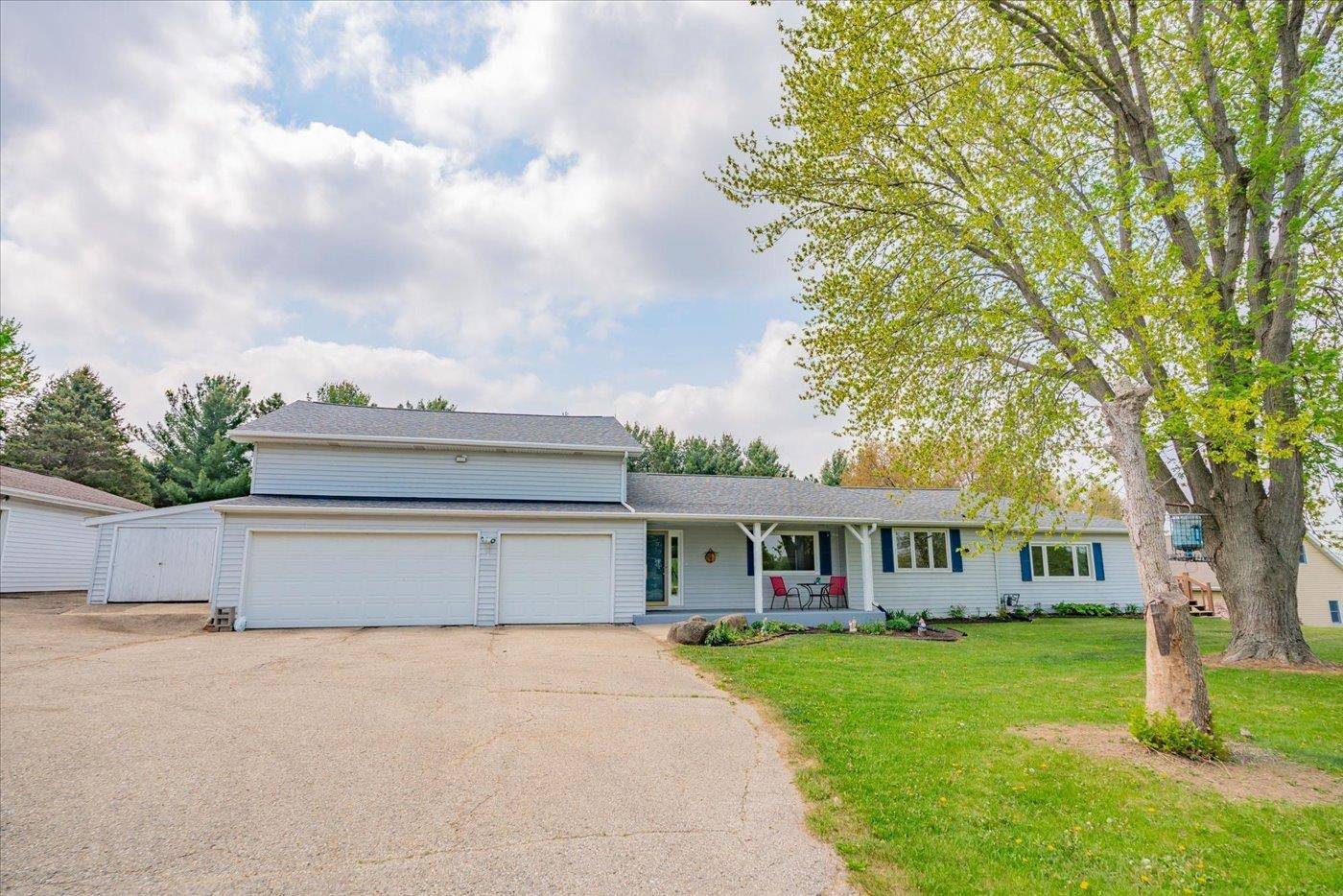 Fort Atkinson, WI 53538,W7579 Koshkonong Lake Road