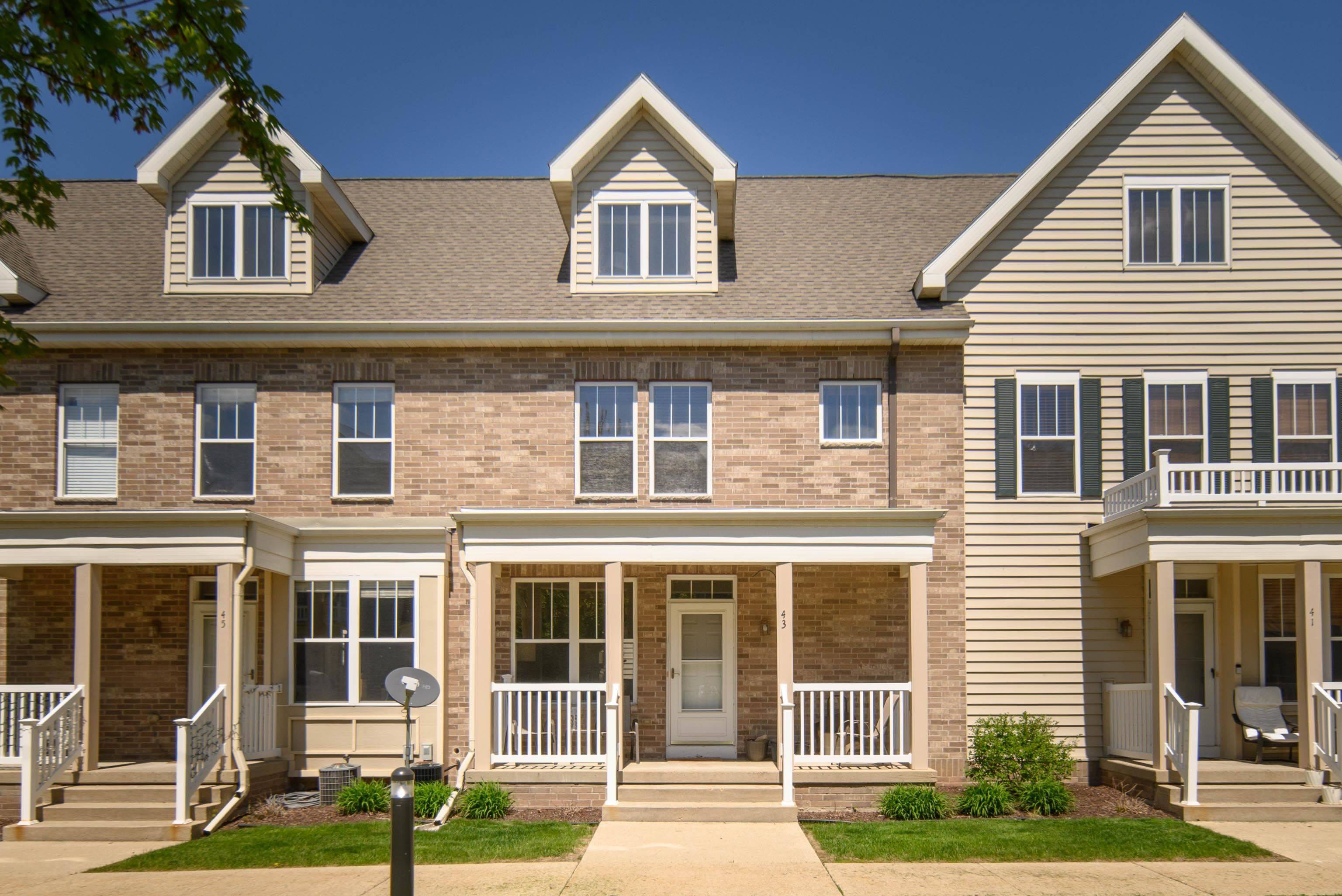 Fitchburg, WI 53711,43 S Gardens Way