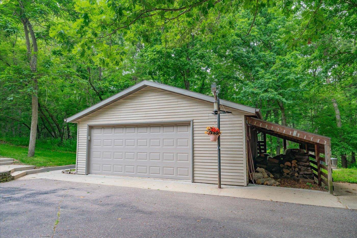Poynette, WI 53955-9698,W6951 King Road