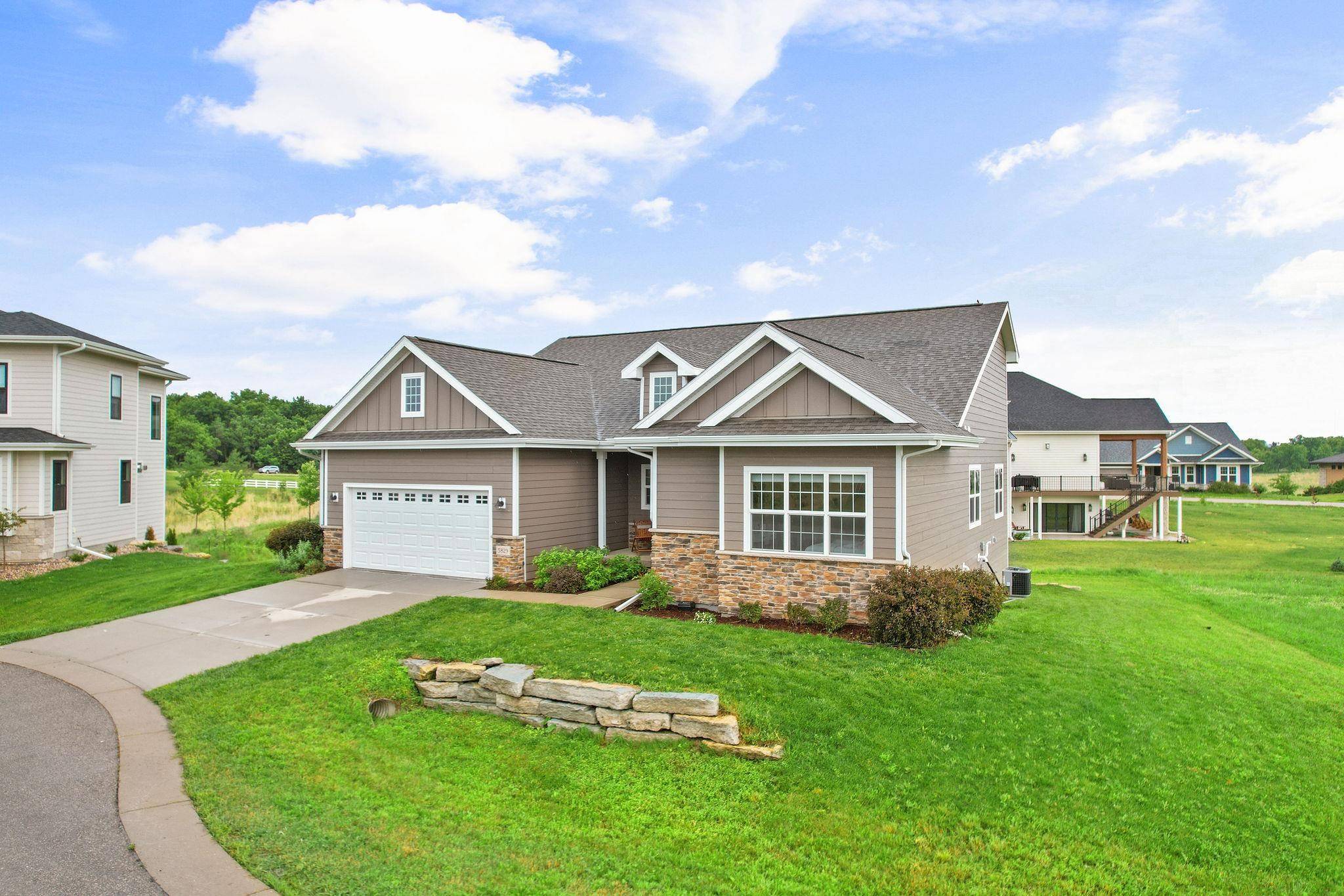 Waunakee, WI 53597,5829 Prairie Cloud Court