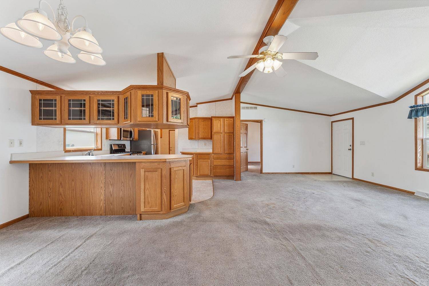 Reedsburg, WI 53959,2701 E Main Street #136