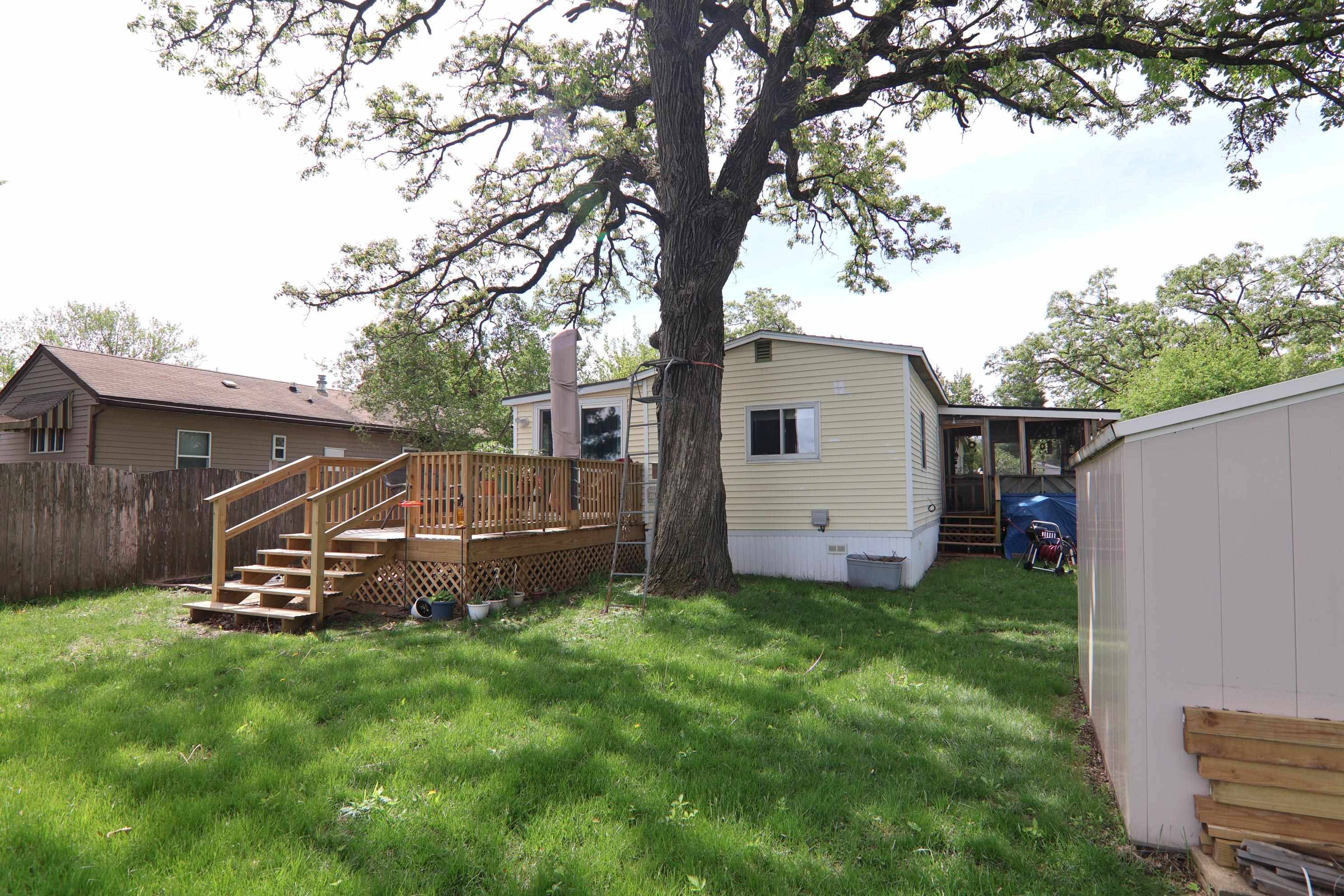 Janesville, WI 53548,84 Falling Creek Circle