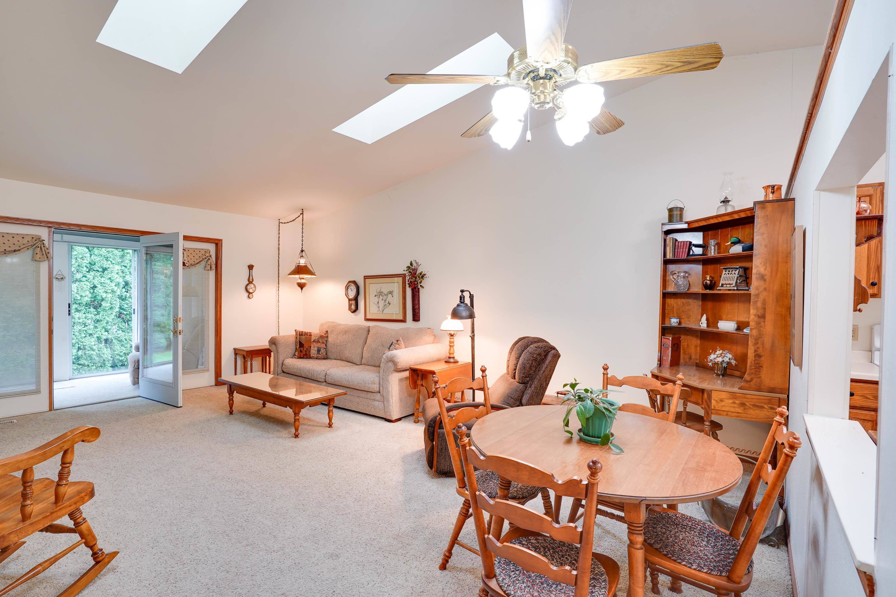 Stoughton, WI 53589,741 Kensington Square