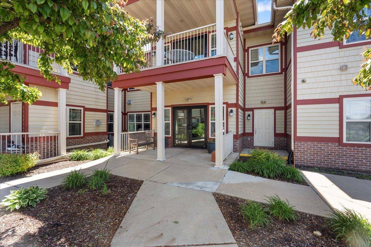 Sun Prairie, WI 53590,1300 School Street #209