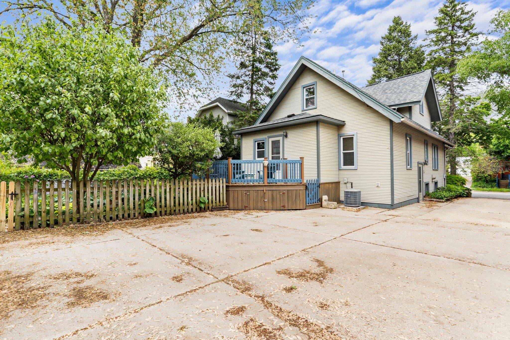 Madison, WI 53704-4958,2325 E Johnson Street