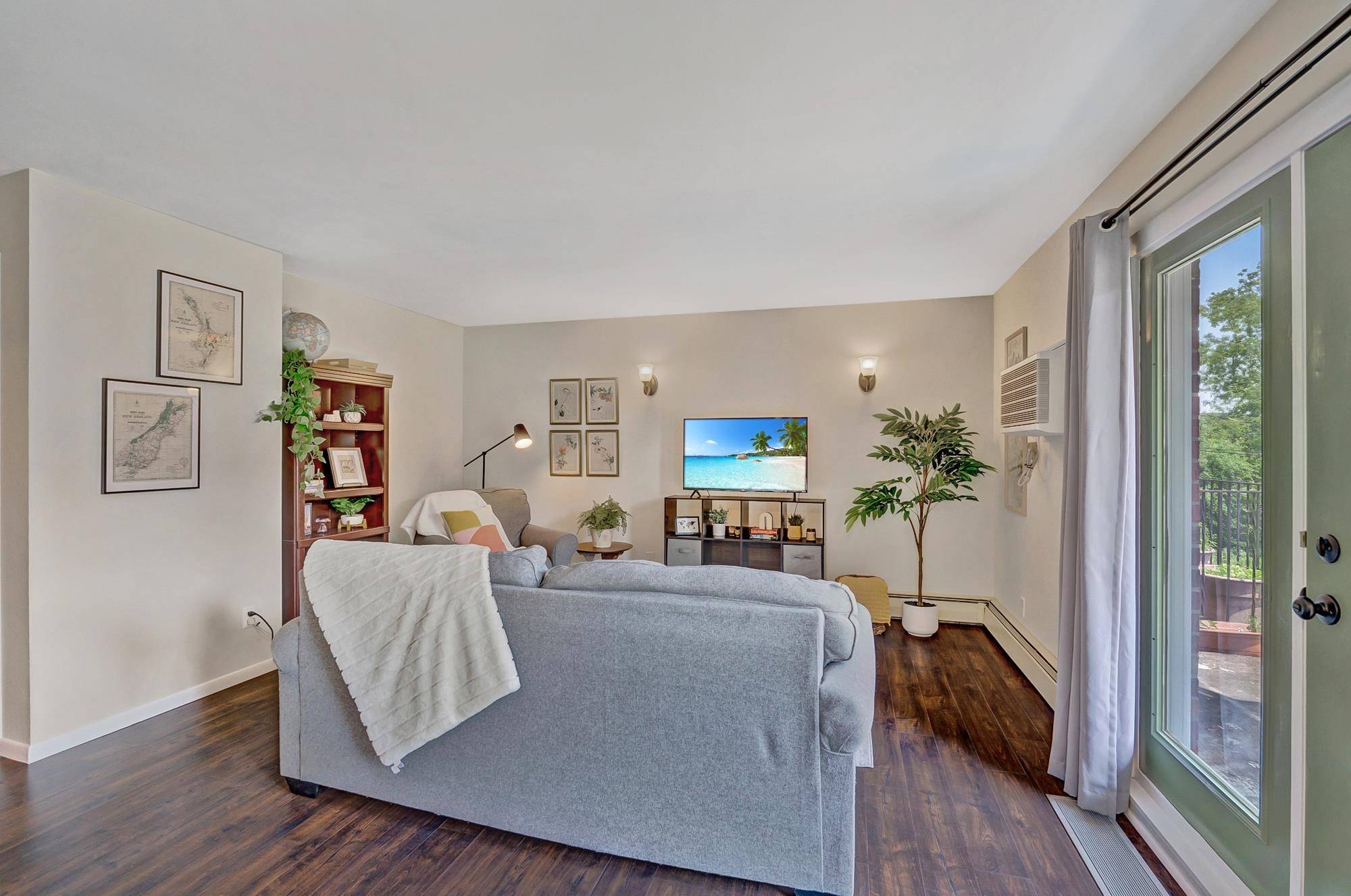 Madison, WI 53705,1652 Norman Way #2