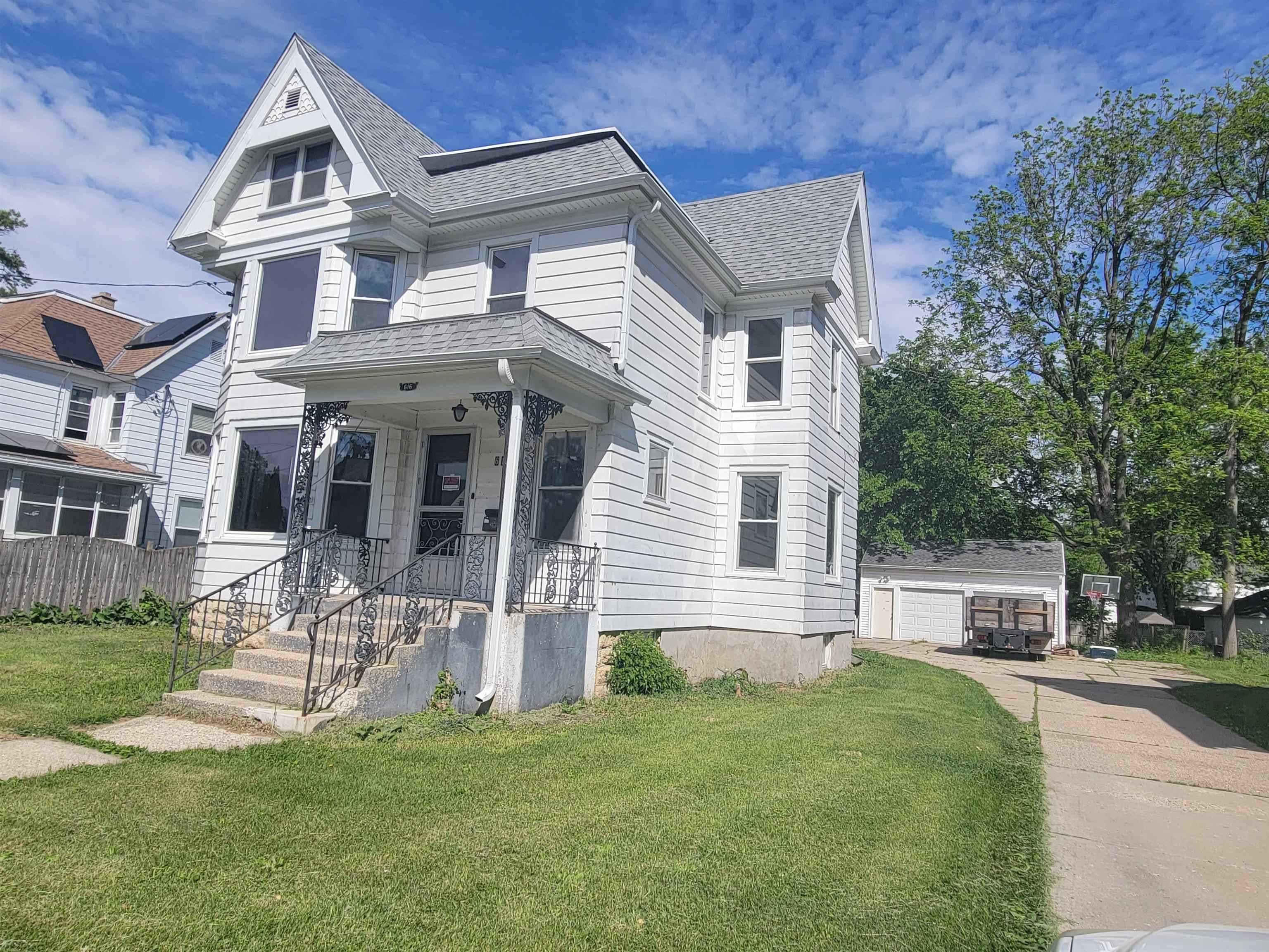 Janesville, WI 53548-5825,616 Milton Avenue