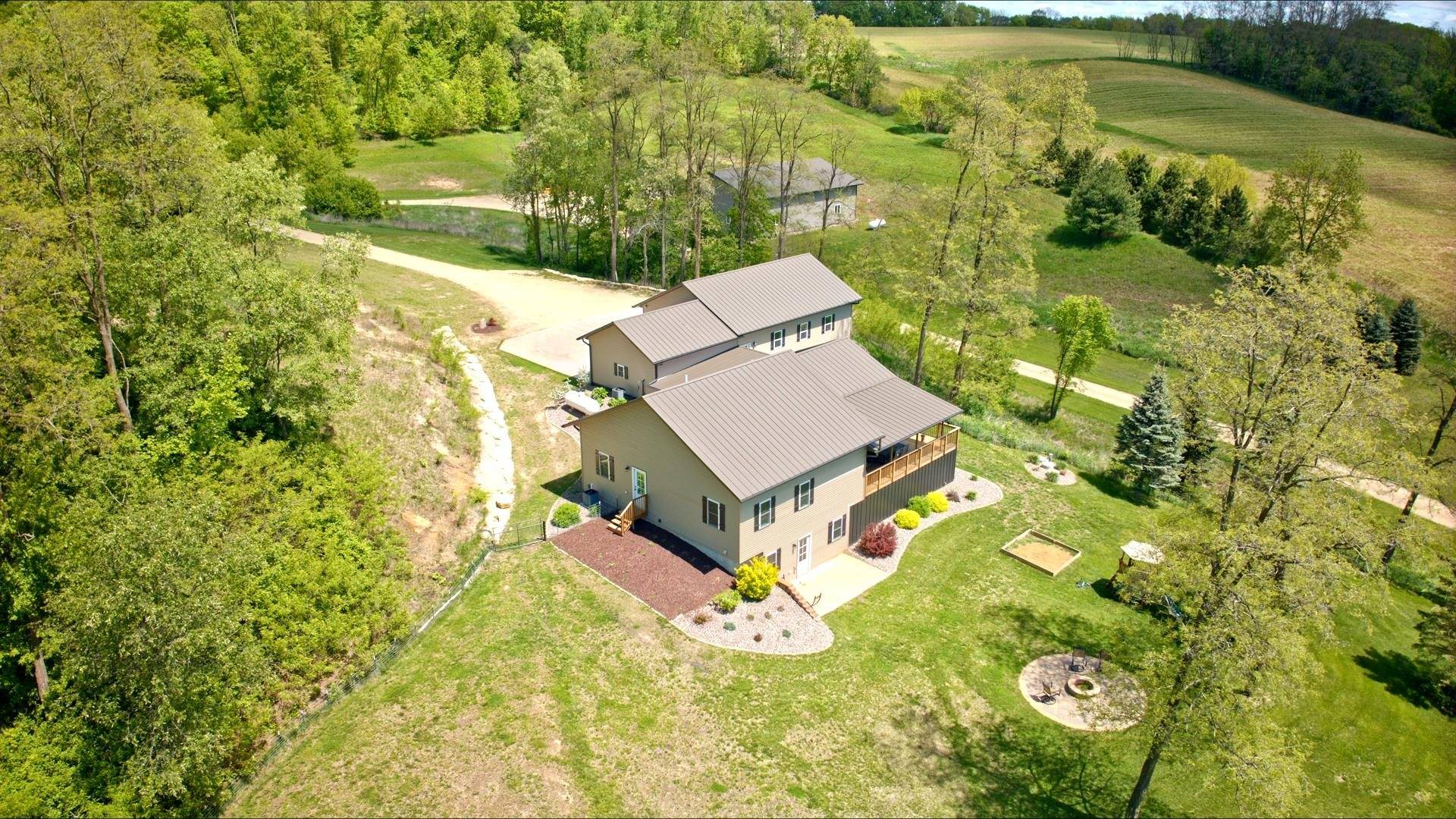 Hillsboro, WI 54634,S1579 Butler Road
