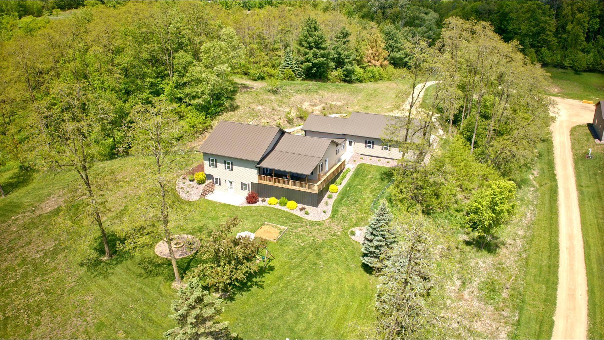 Hillsboro, WI 54634,S1579 Butler Road