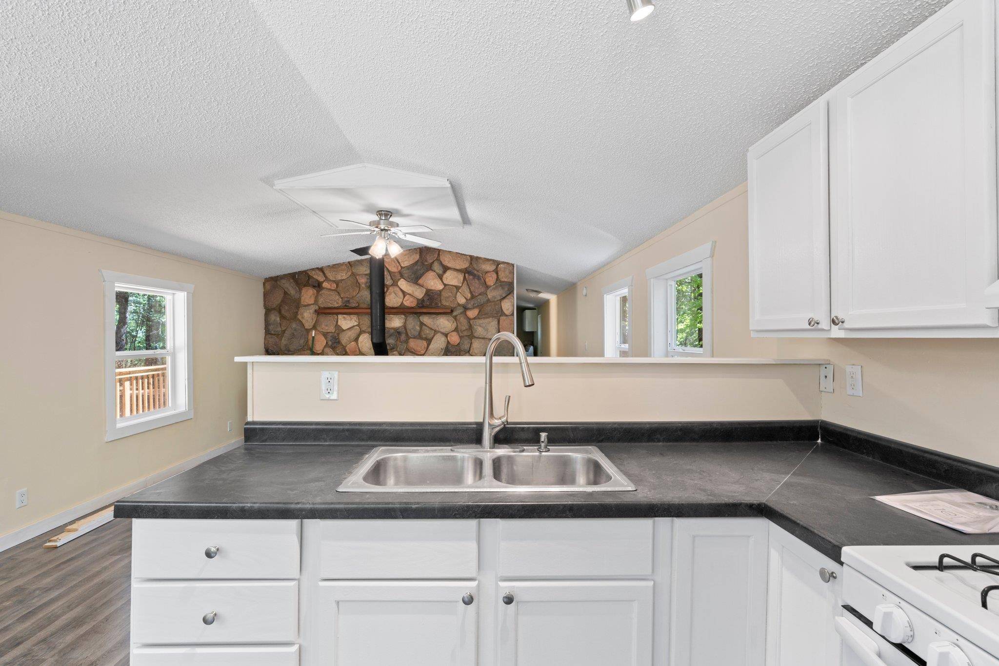 Oxford, WI 53952,3172 W 6th Drive