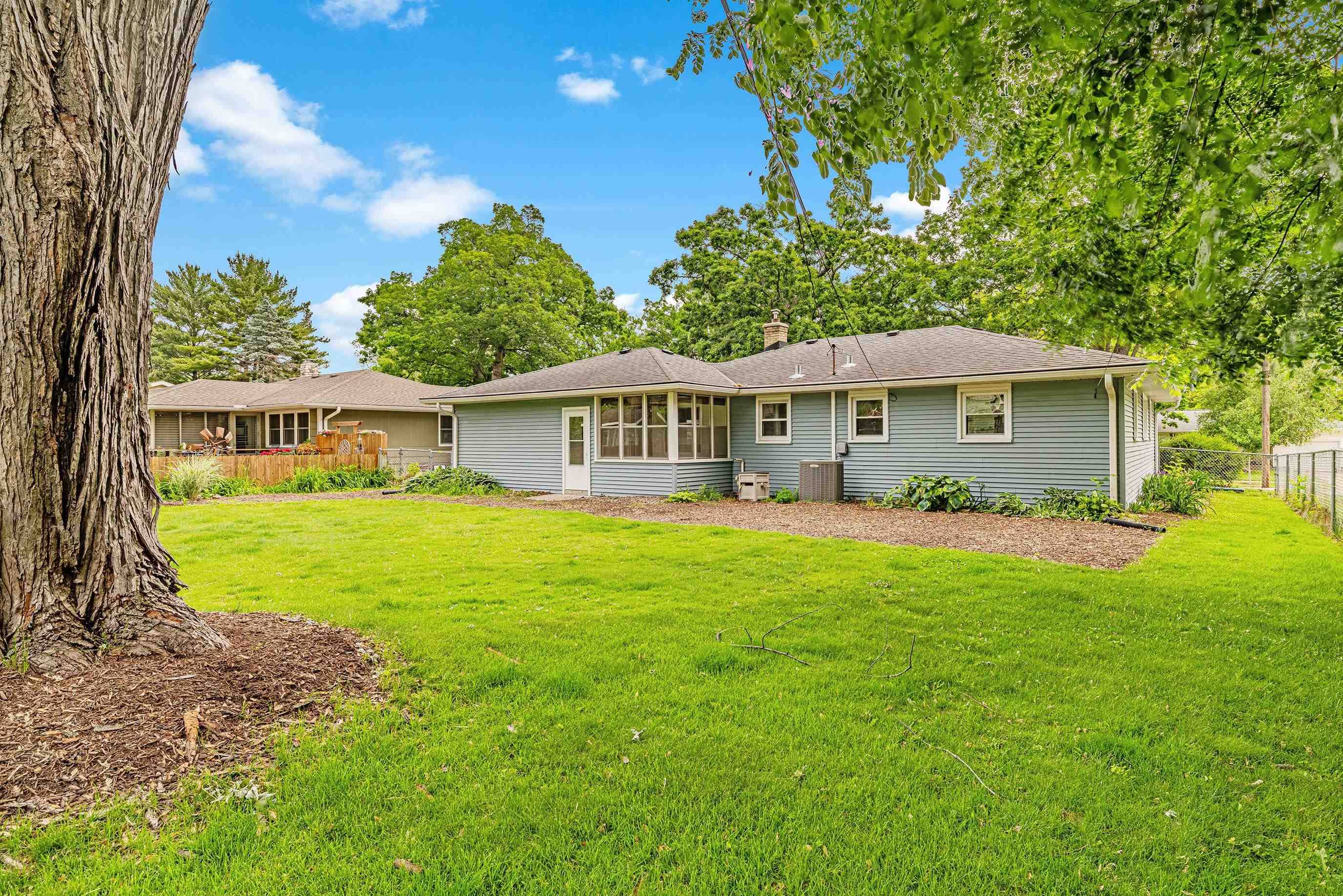 Madison, WI 53716,5213 TURNER Avenue