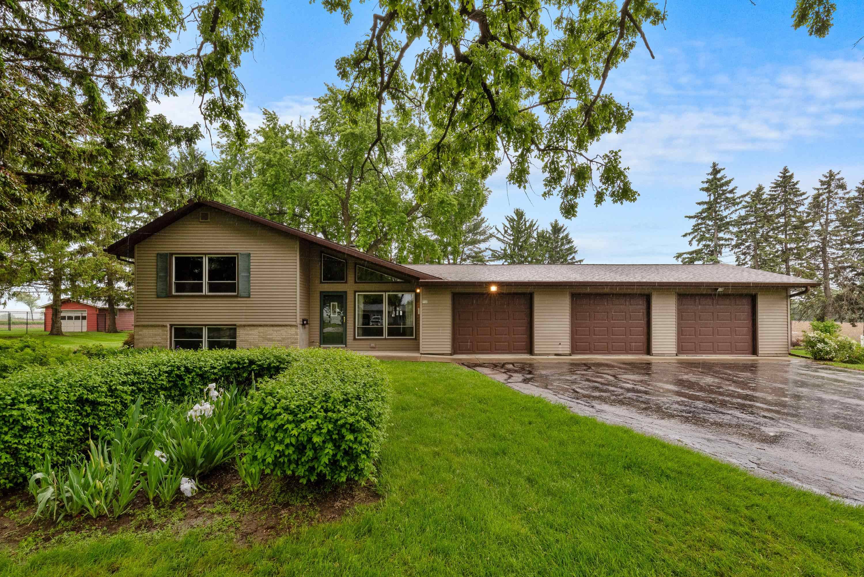 Juneau, WI 53039-1305,760 E Center Street