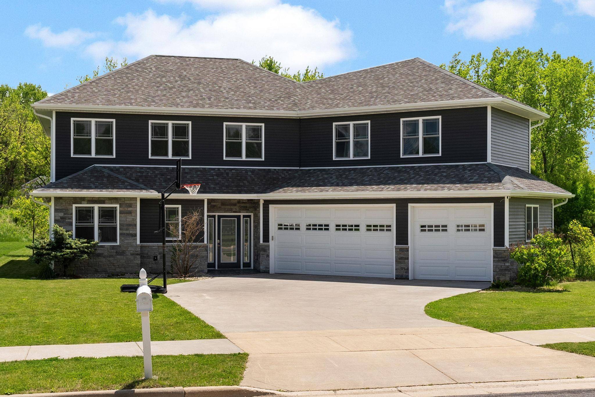 Madison, WI 53704,4307 Bellgrove Lane