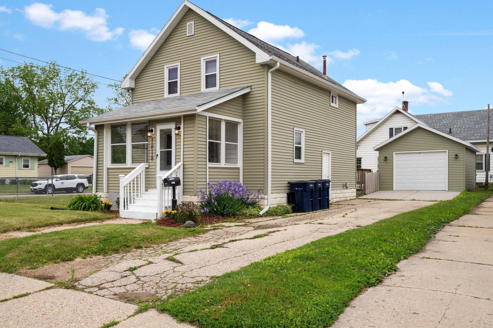 Janesville, WI 53546,1018 W State Street