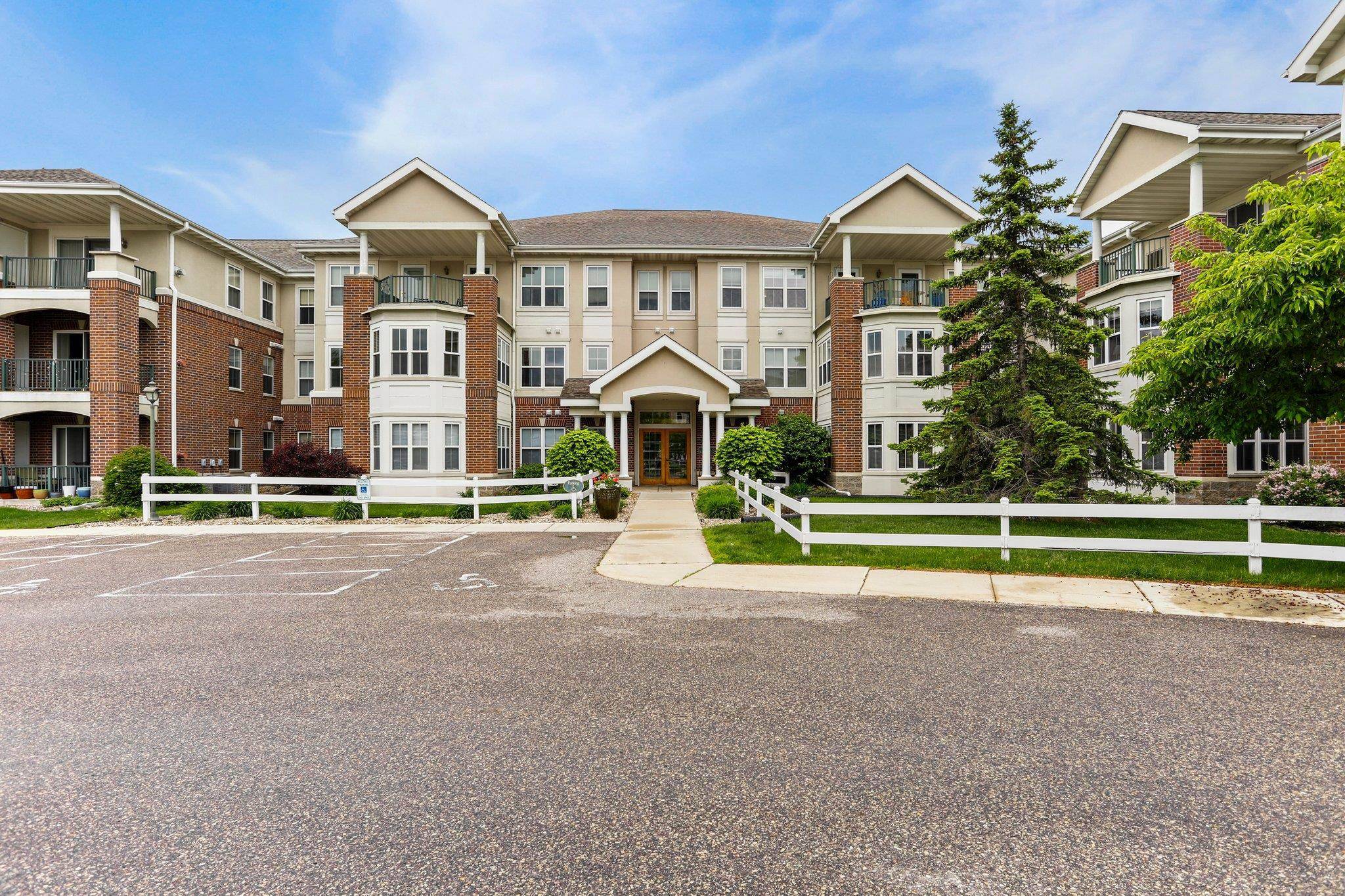 Middleton, WI 53562,8530 Greenway Boulevard #210