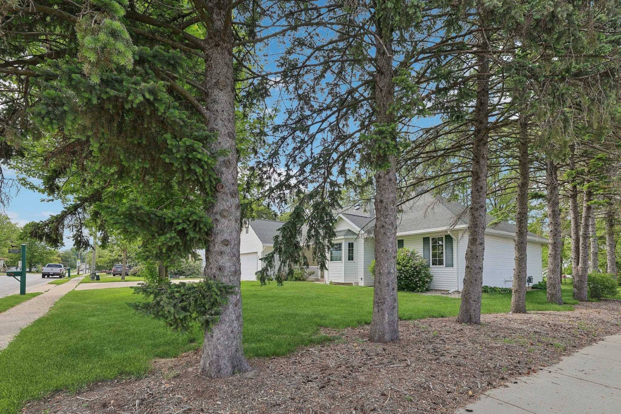 Lake Mills, WI 53551,161 E Pine Street