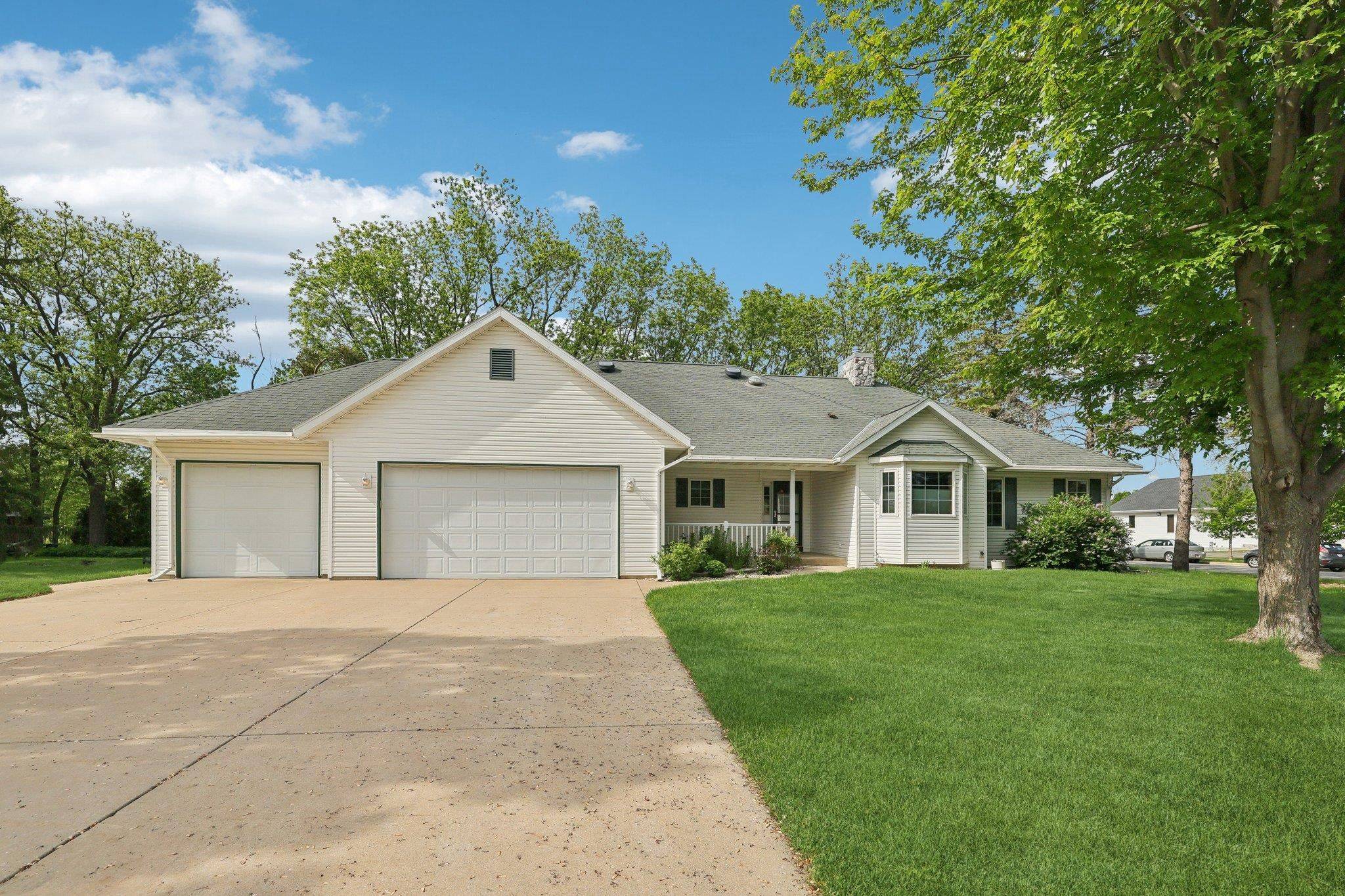 Lake Mills, WI 53551,161 E Pine Street