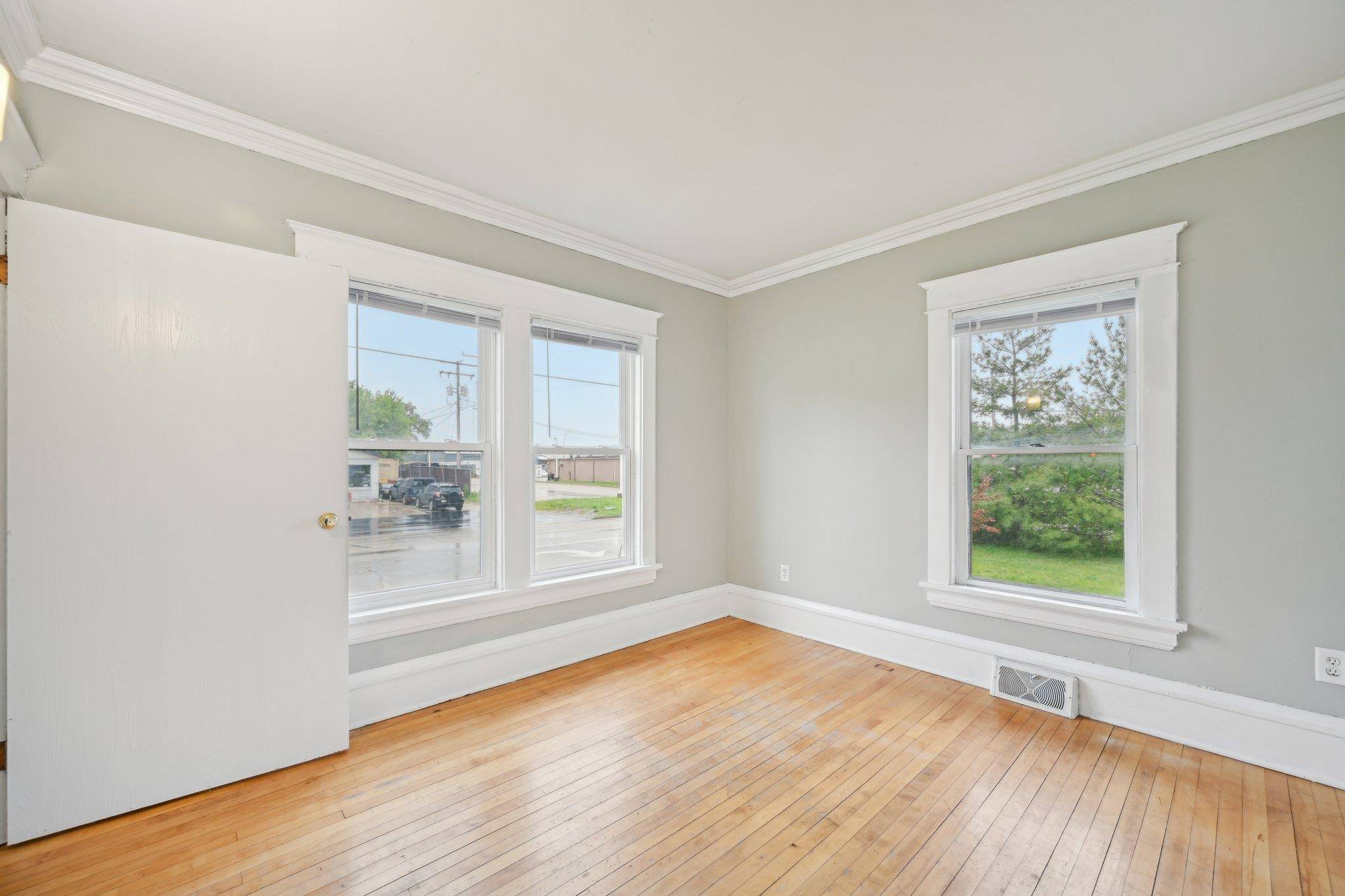 Jefferson, WI 53549,723 S Center Avenue