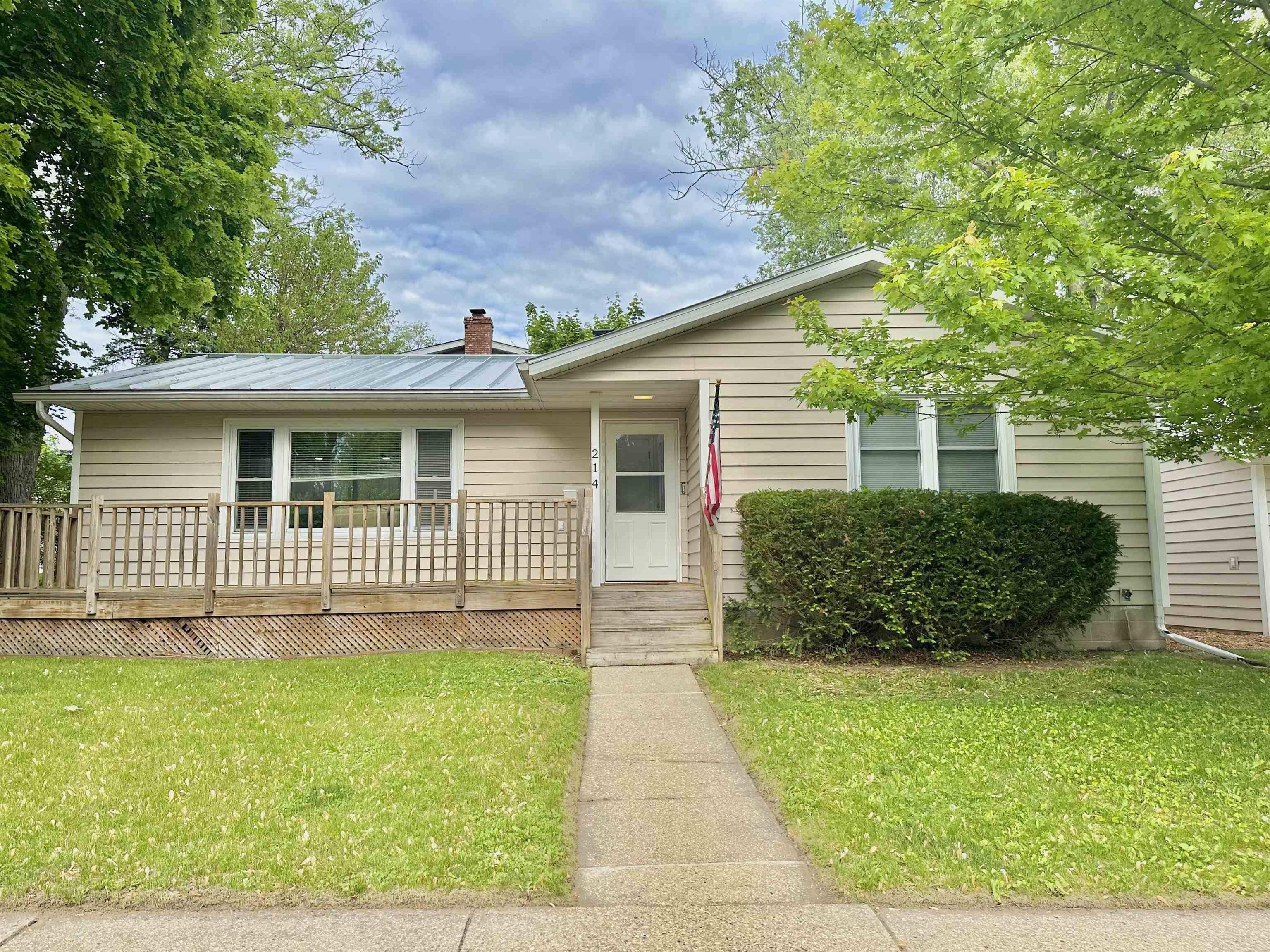 Edgerton, WI 53534,214 Martha Street