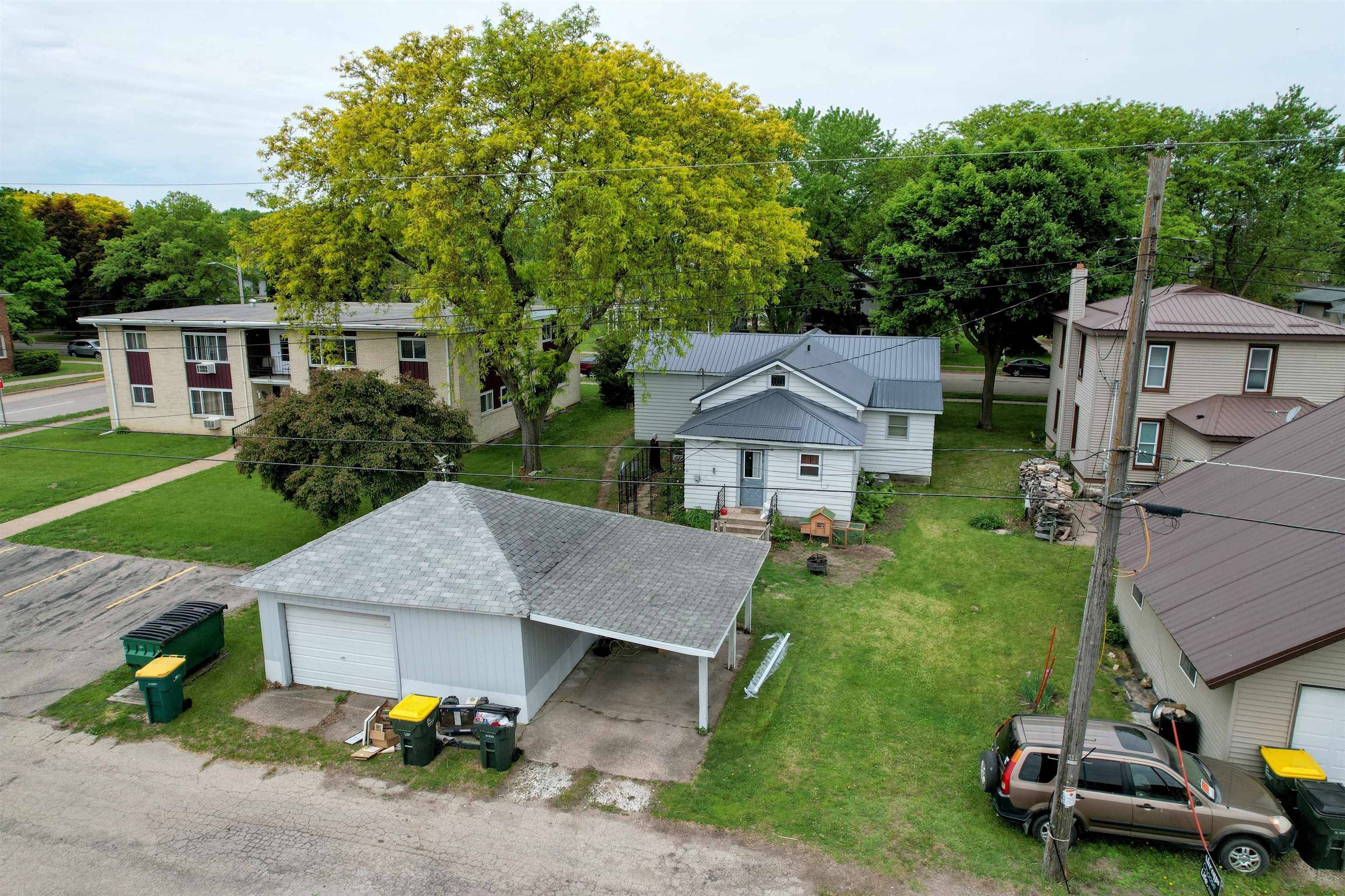 Prairie Du Chien, WI 53821,220 S Wacouta Avenue
