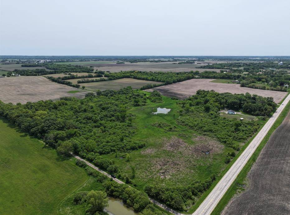 Whitewater, WI 53190,34 M/L Acres County Road D