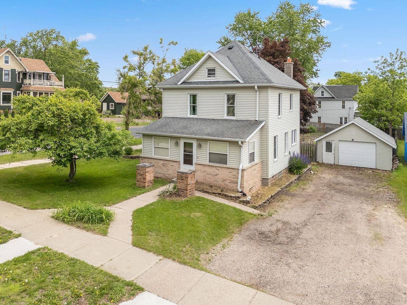 Reedsburg, WI 53959,246 Laurel Street
