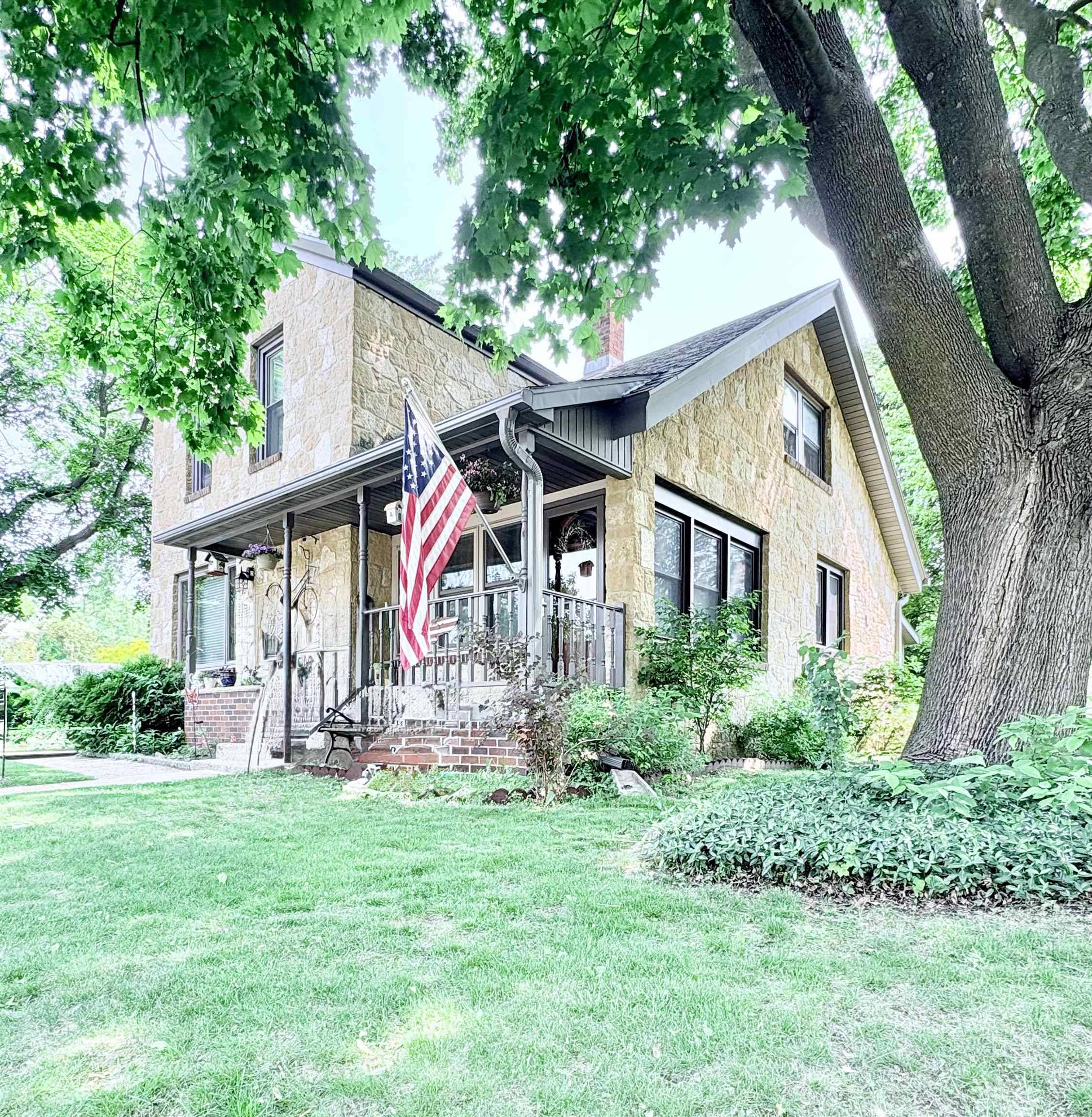 Sauk City, WI 53583,410 Washington Street