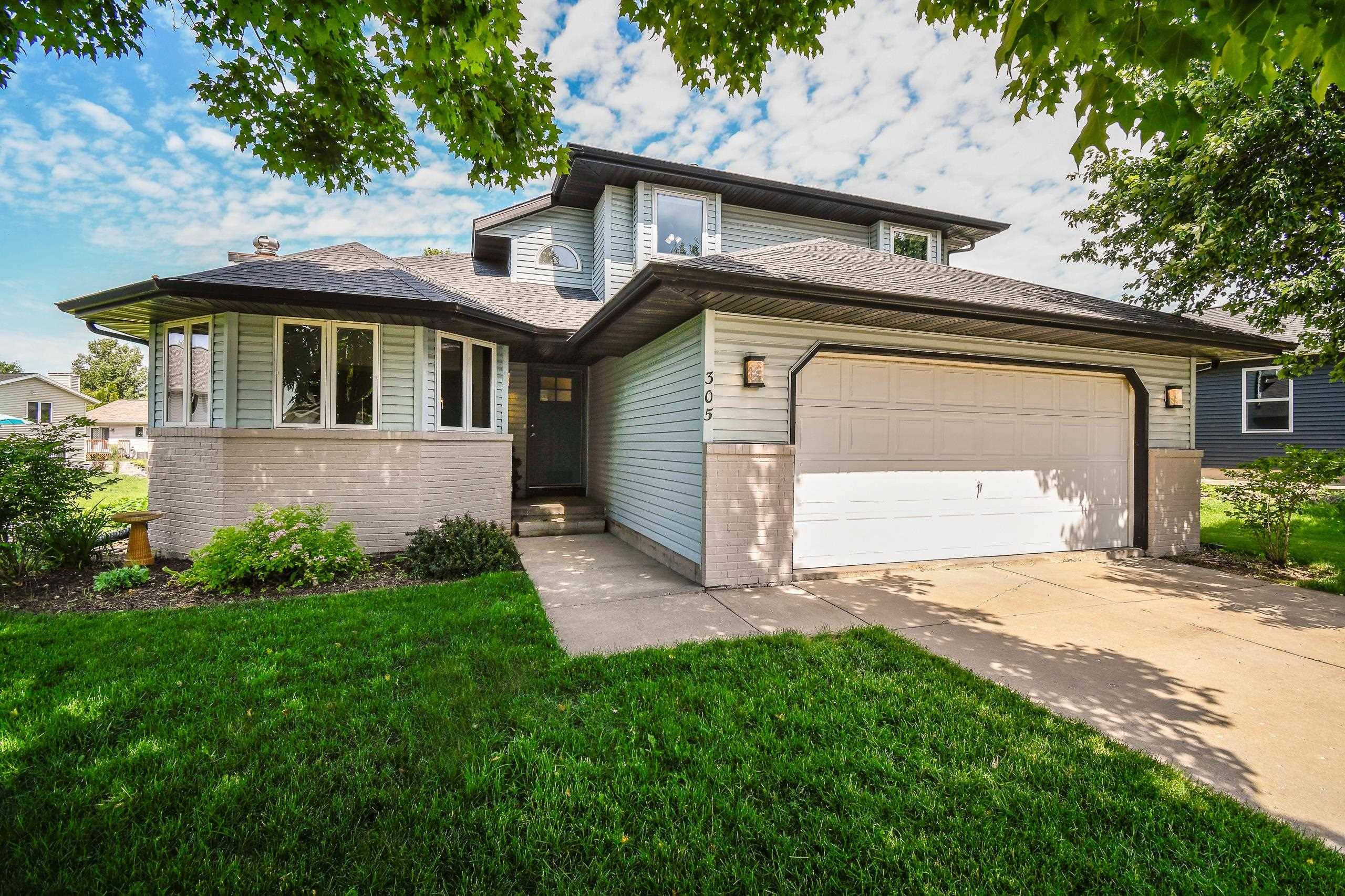 Deforest, WI 53532,305 Prairie Grass Trail