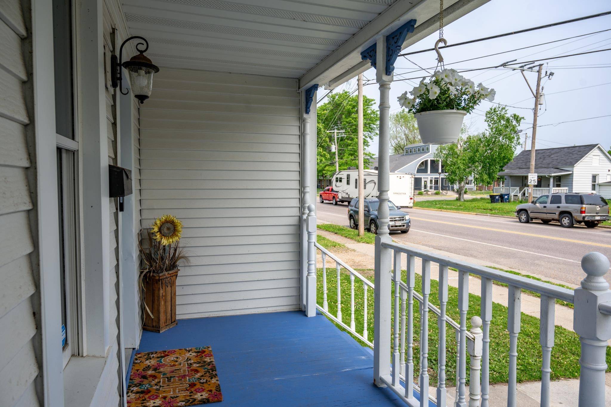 Mauston, WI 53948,808 E State Street