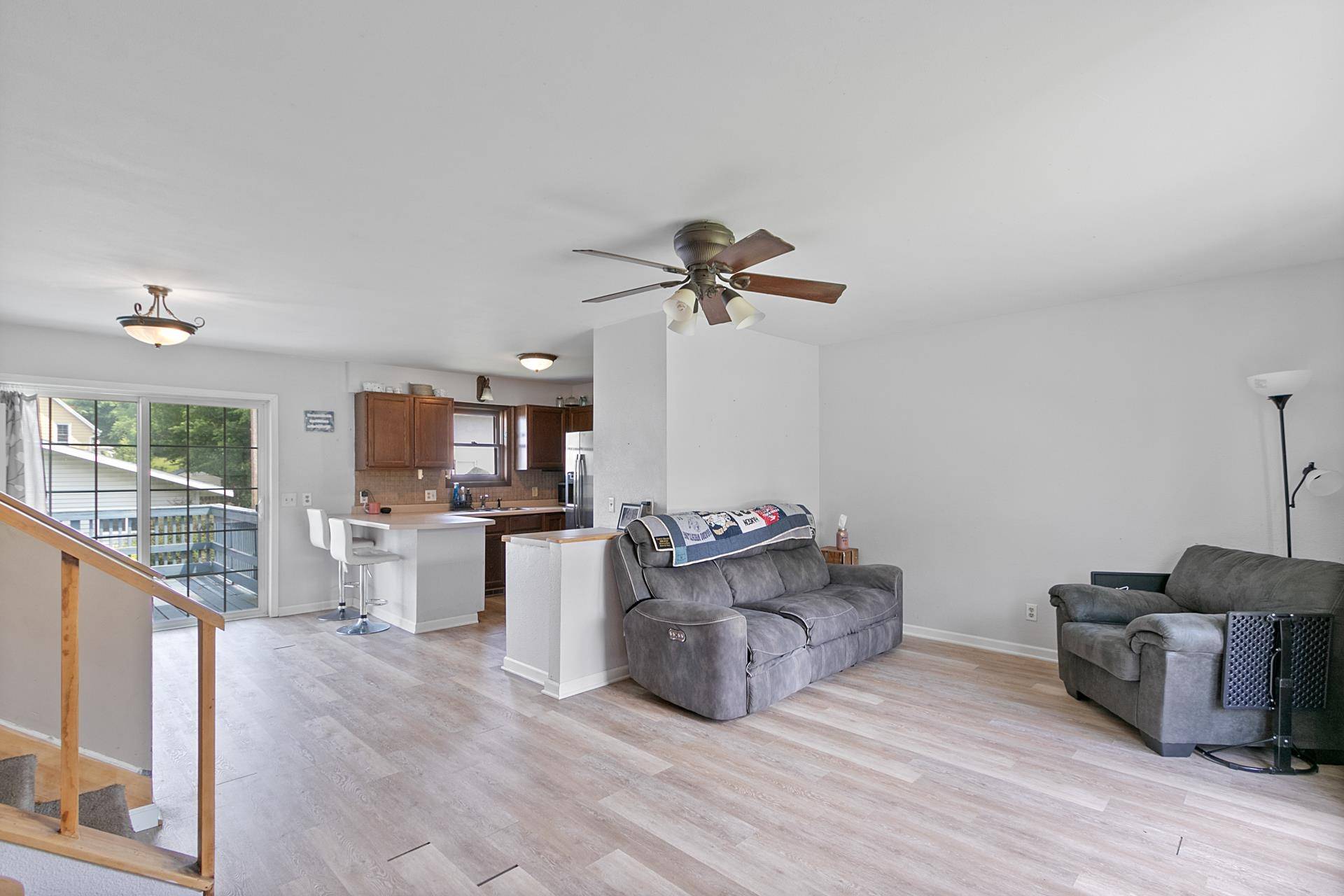 Baraboo, WI 53913,608 4th Avenue