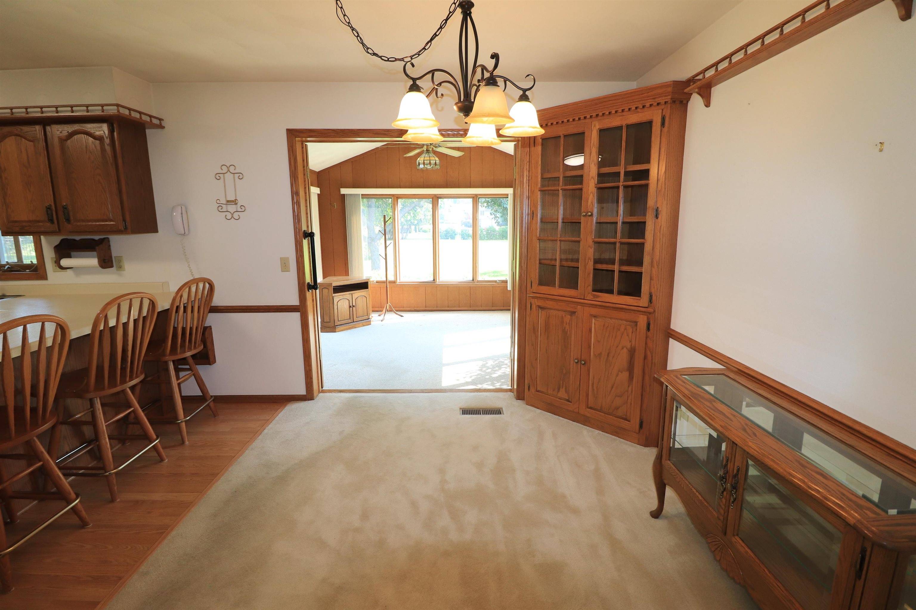Janesville, WI 53548,1528 Royal Oaks Drive