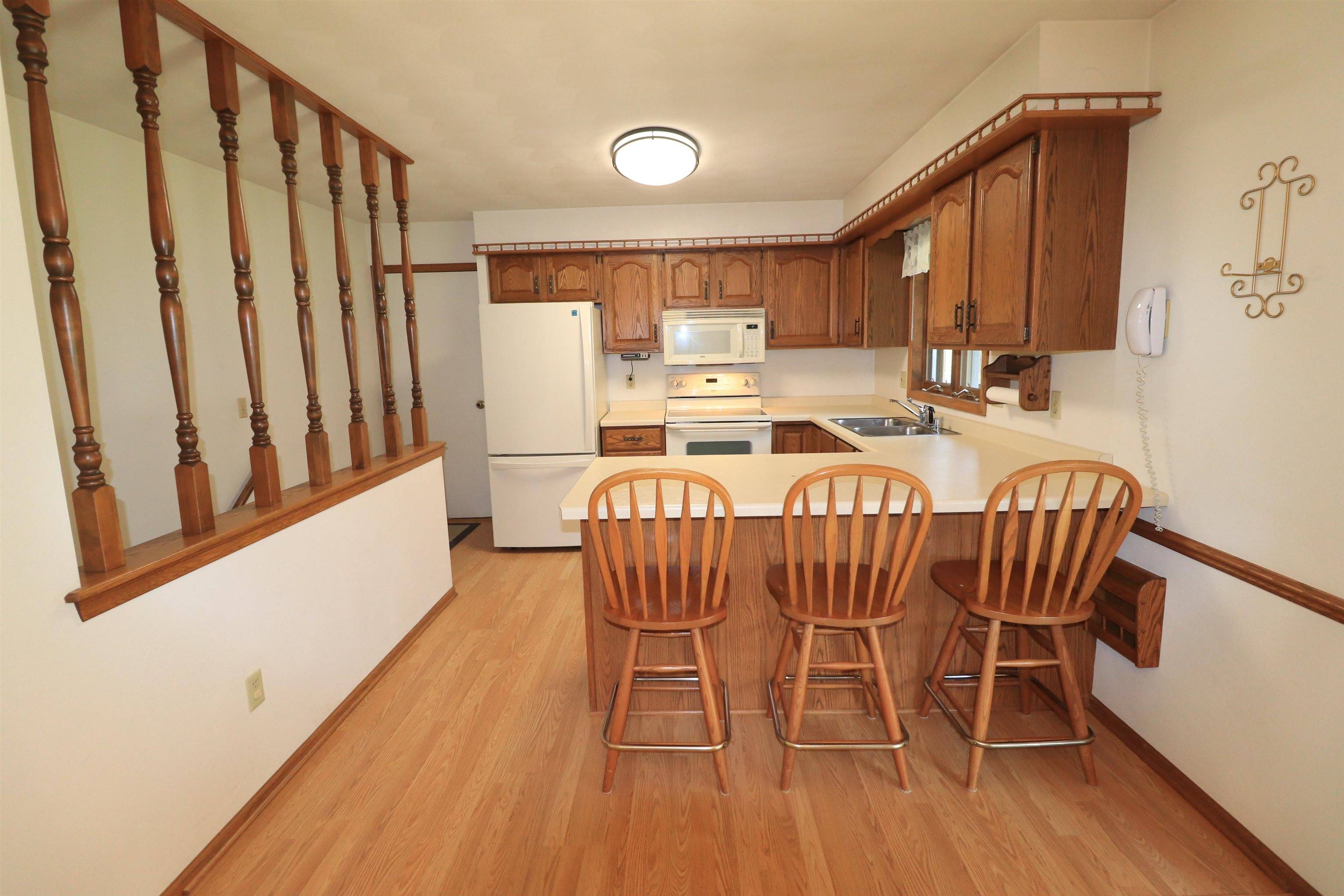 Janesville, WI 53548,1528 Royal Oaks Drive