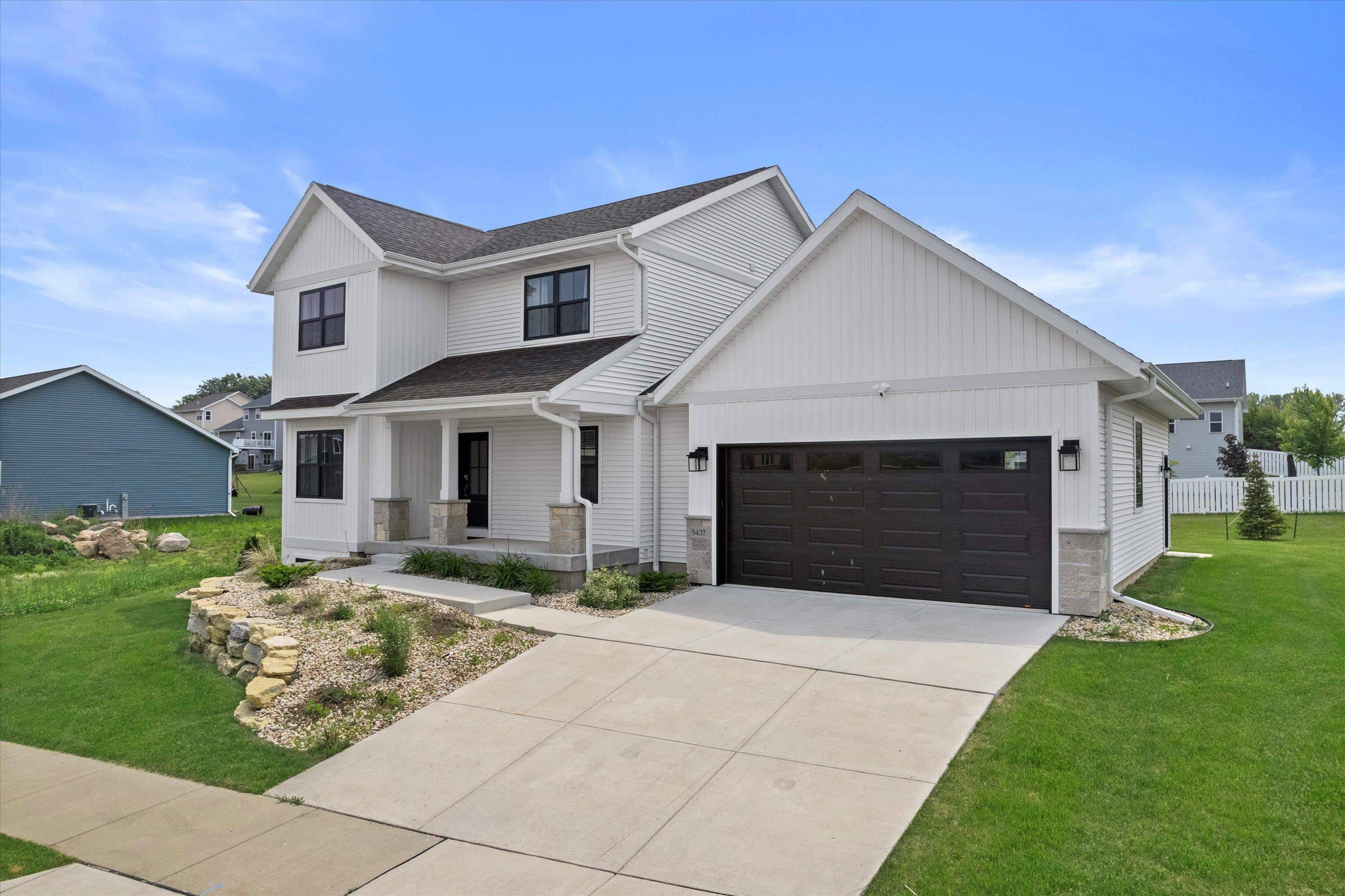 Middleton, WI 53562,9437 Cobalt Street