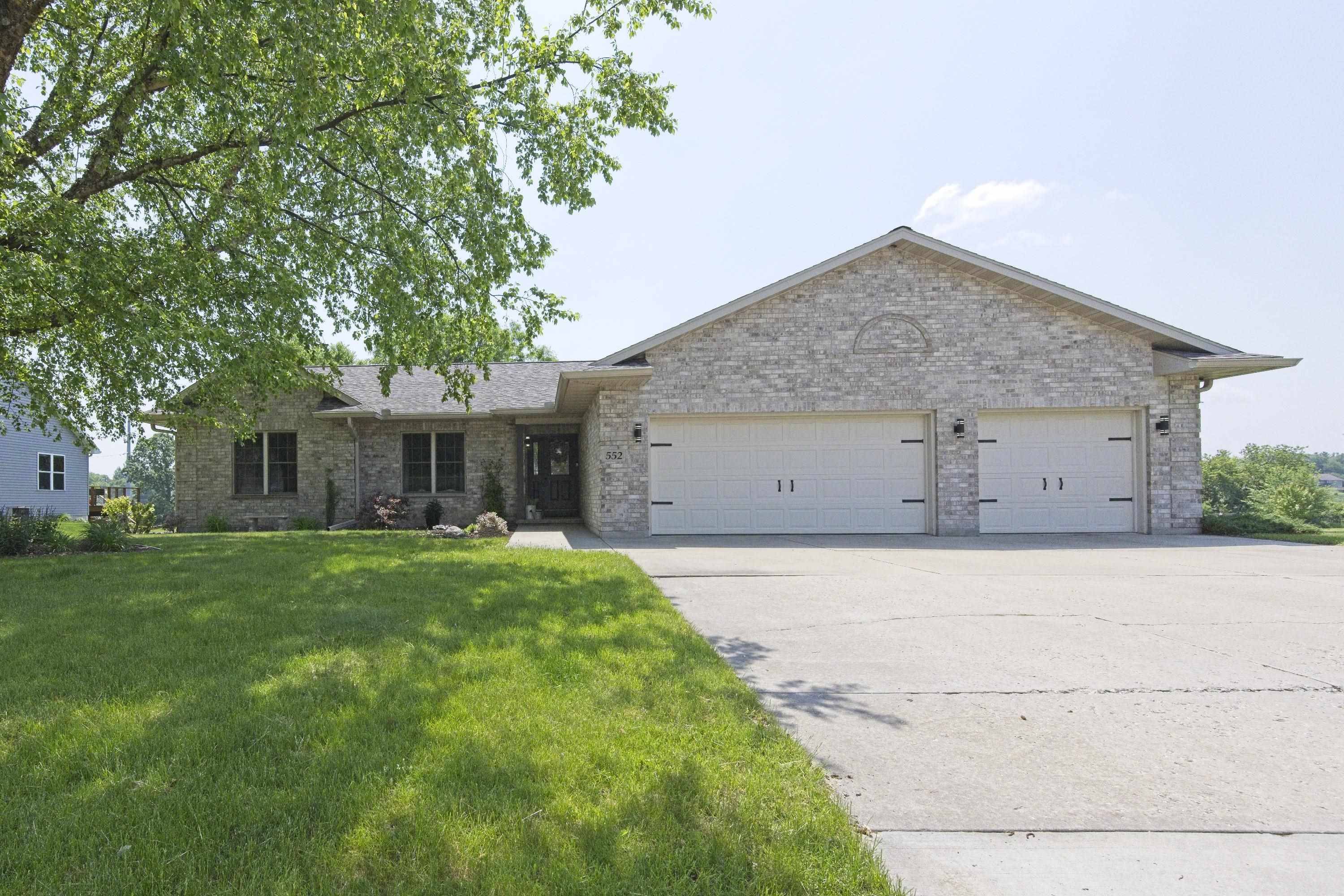 Portage, WI 53901,552 Meadowlark Lane