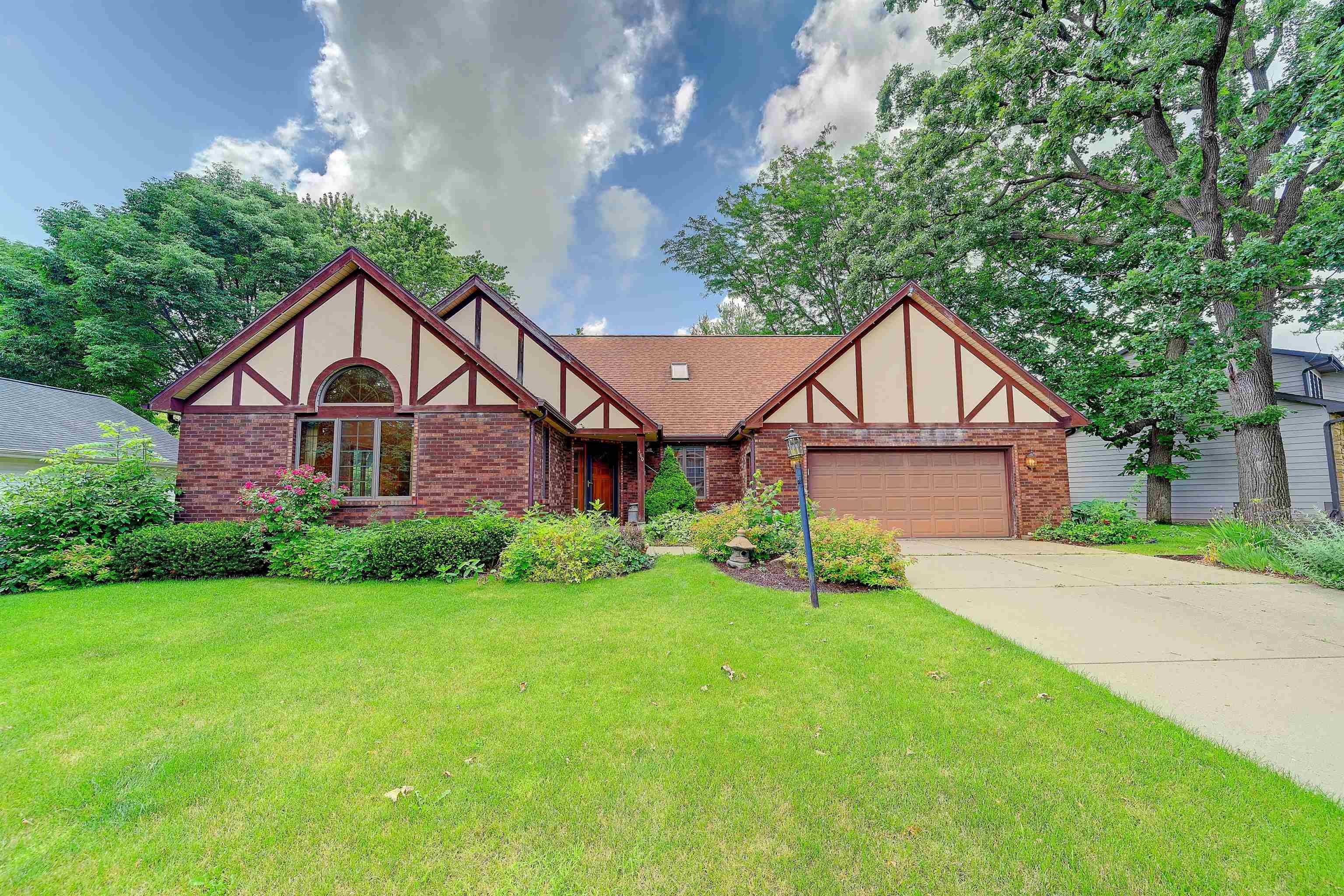 Verona, WI 53593,480 Linden Street