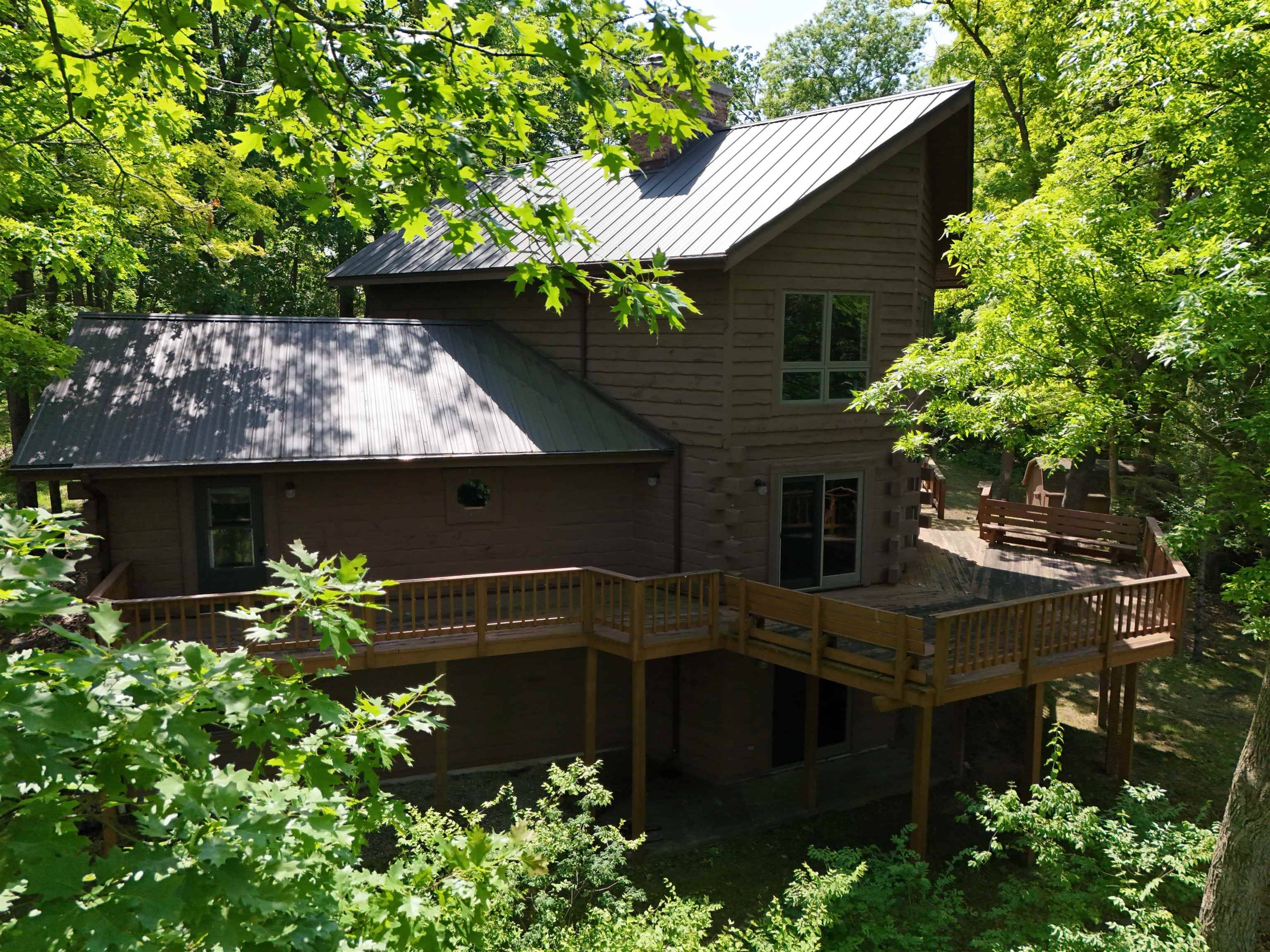 Eastman, WI 54626,20675 Deer Island View Road