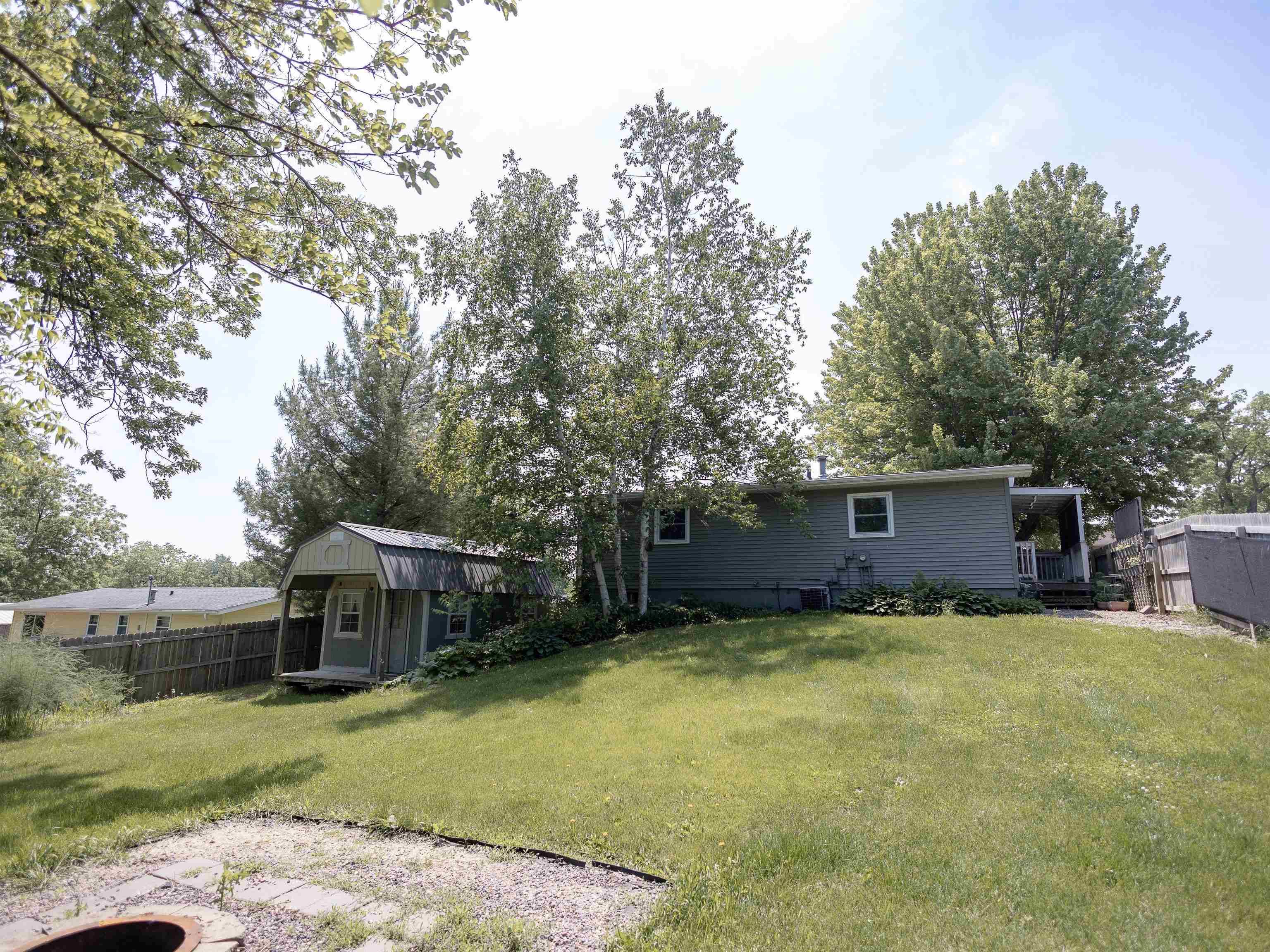 Dodgeville, WI 53533,324 W North Street