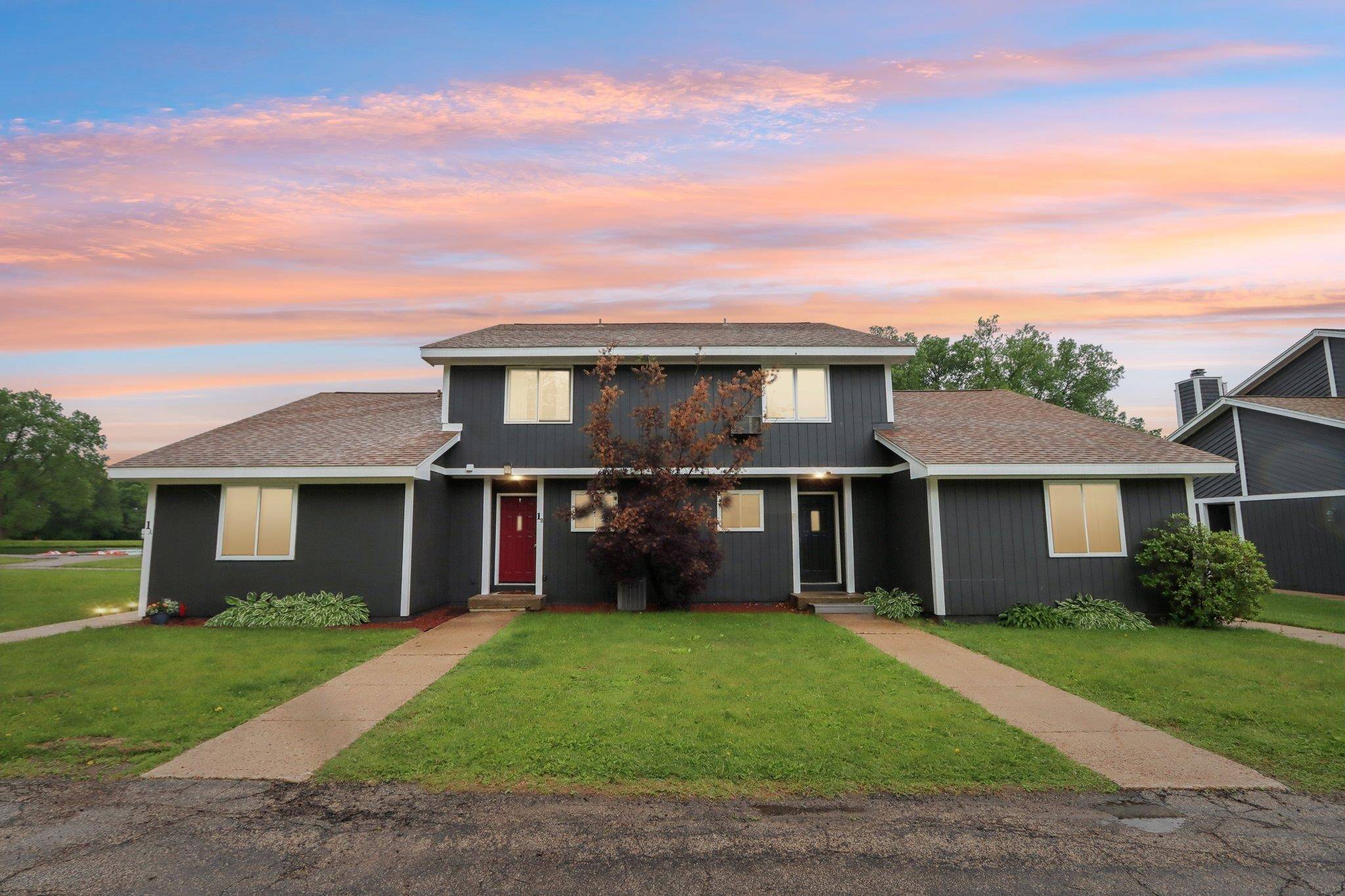Wisconsin Dells, WI 53965-9998,874 Xanadu Road #1B