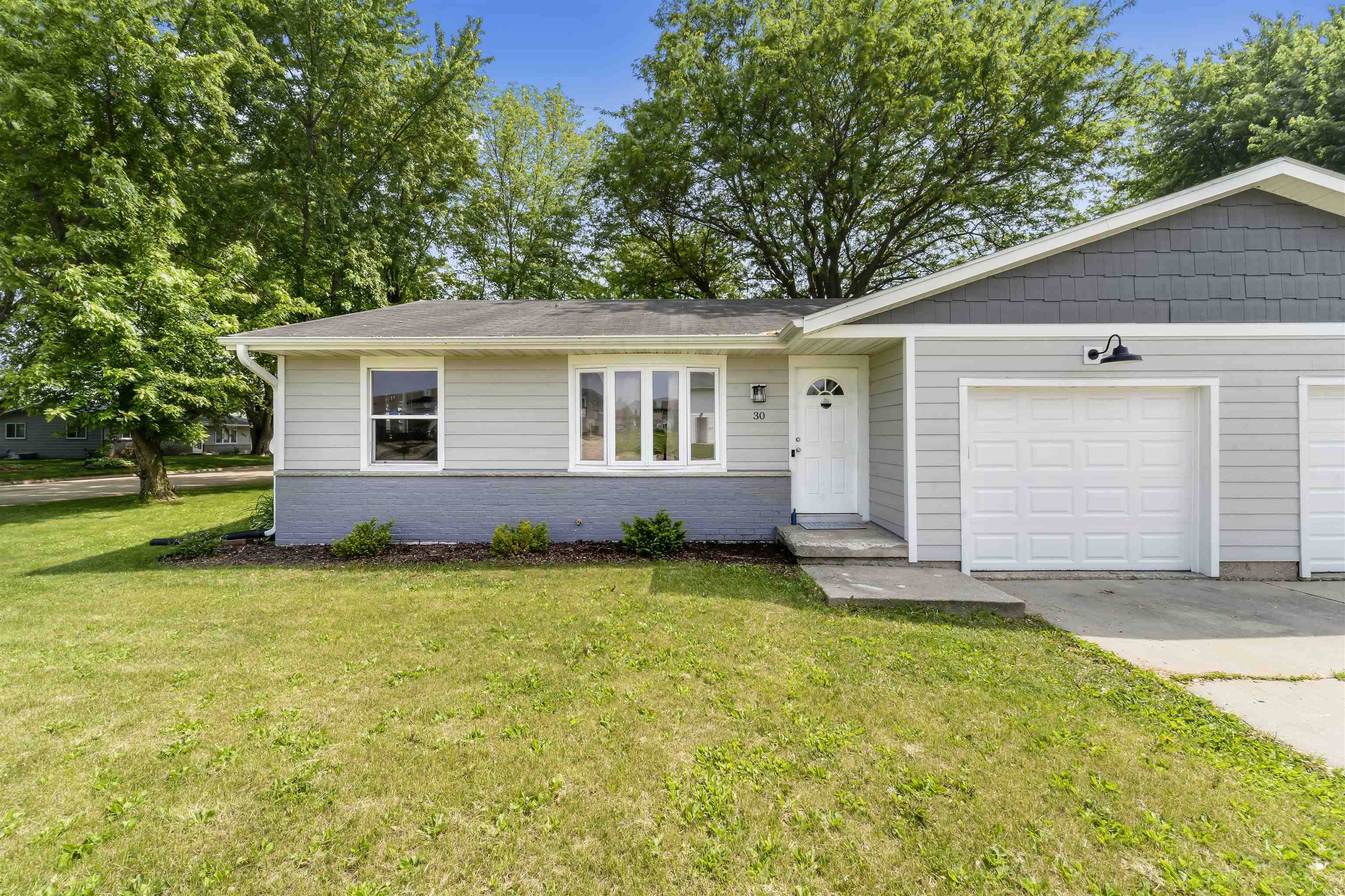 Belleville, WI 53508,30 Karl Avenue