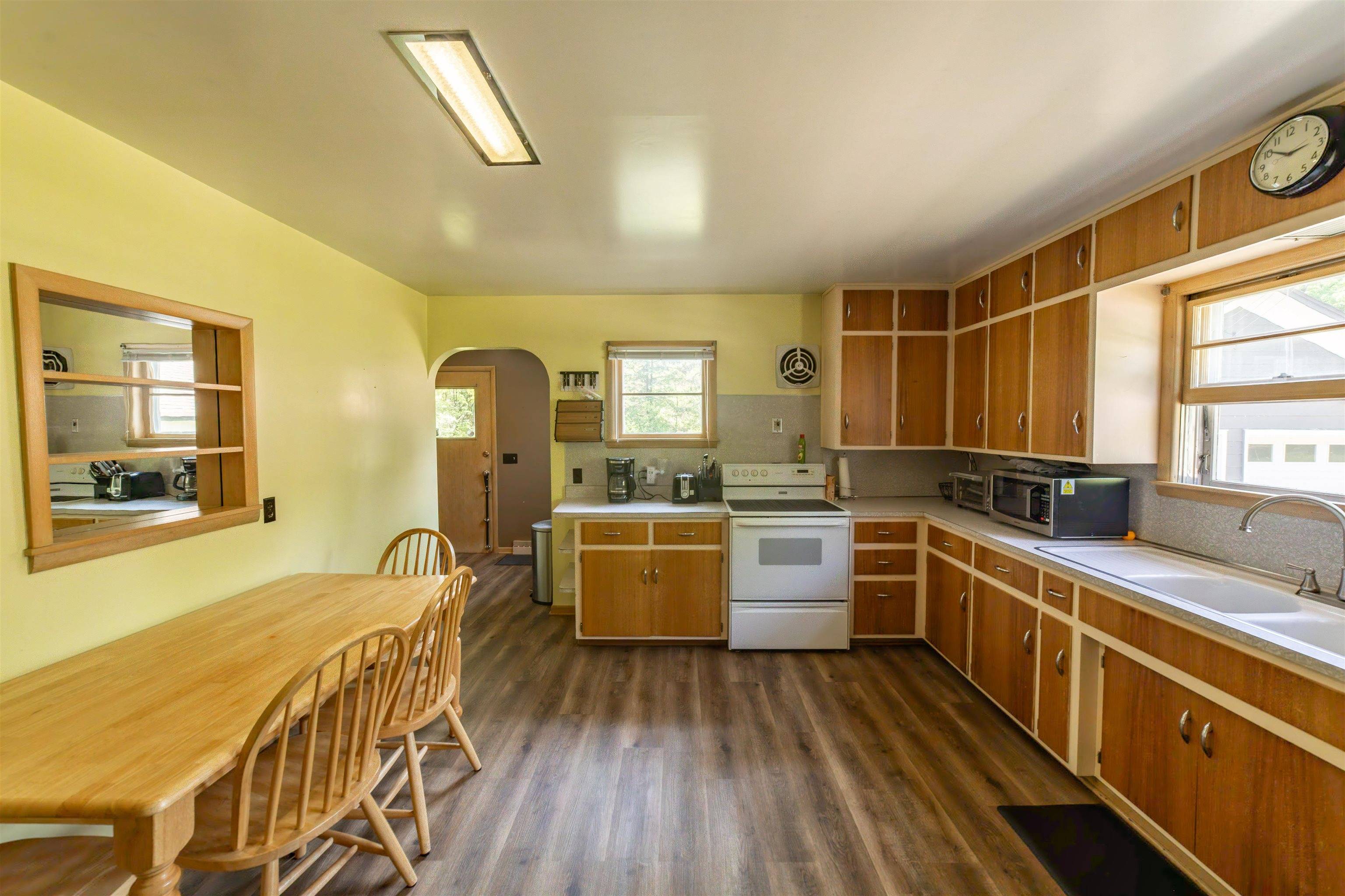 Coloma, WI 54930,135 N 3rd Street