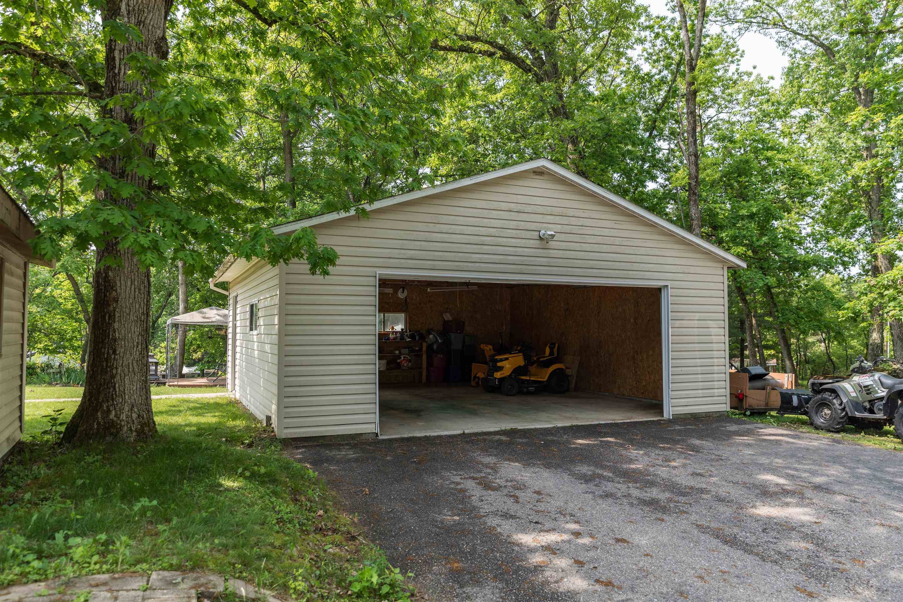 Oxford, WI 53952,251 Oak Street