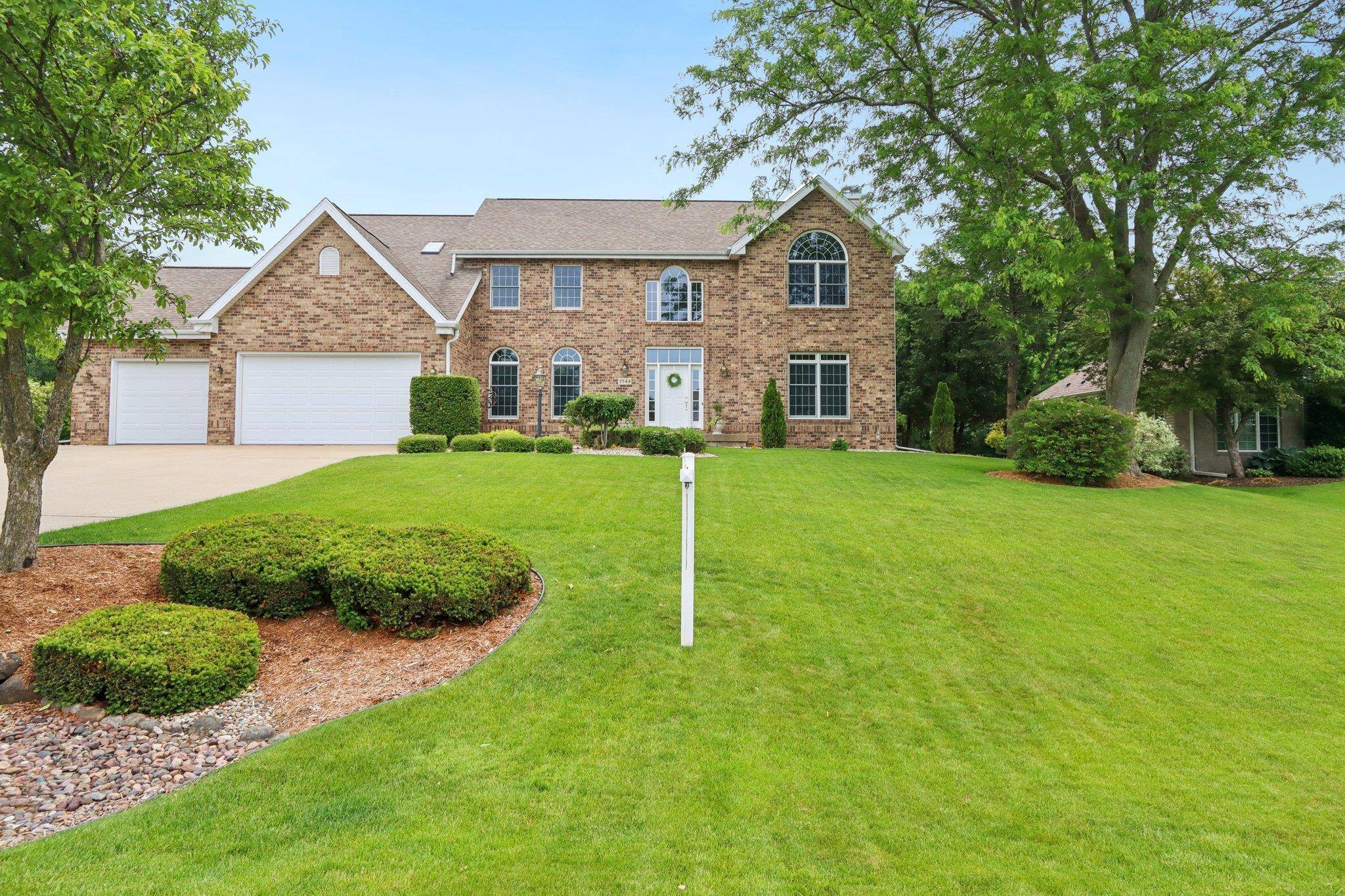 Verona, WI 53593,3944 Caribou Road
