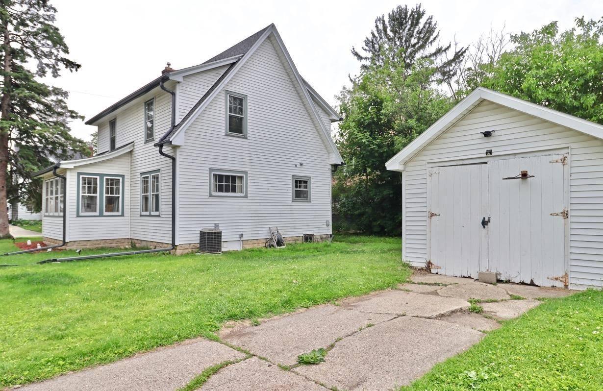 Janesville, WI 53545,1221 Grace Street