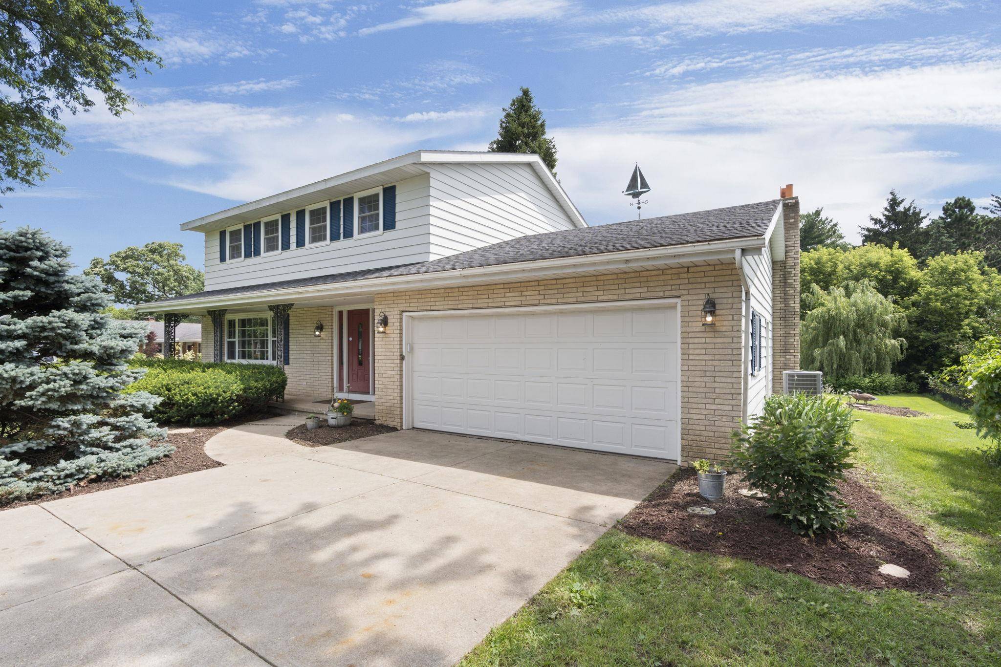 Sun Prairie, WI 53590,6316 Stonybrook Trace