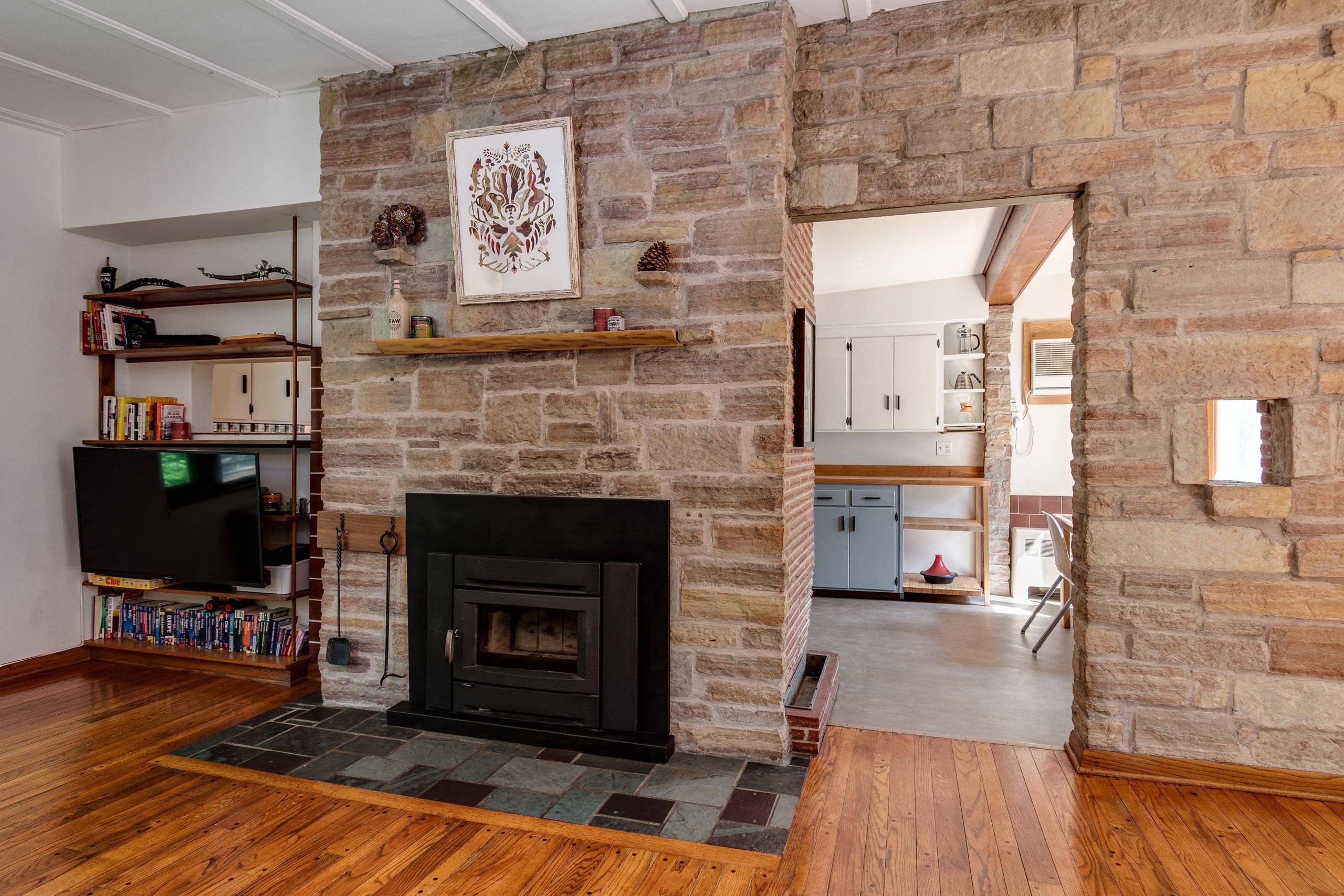 Madison, WI 53711-2536,1118 WOODLAND Way
