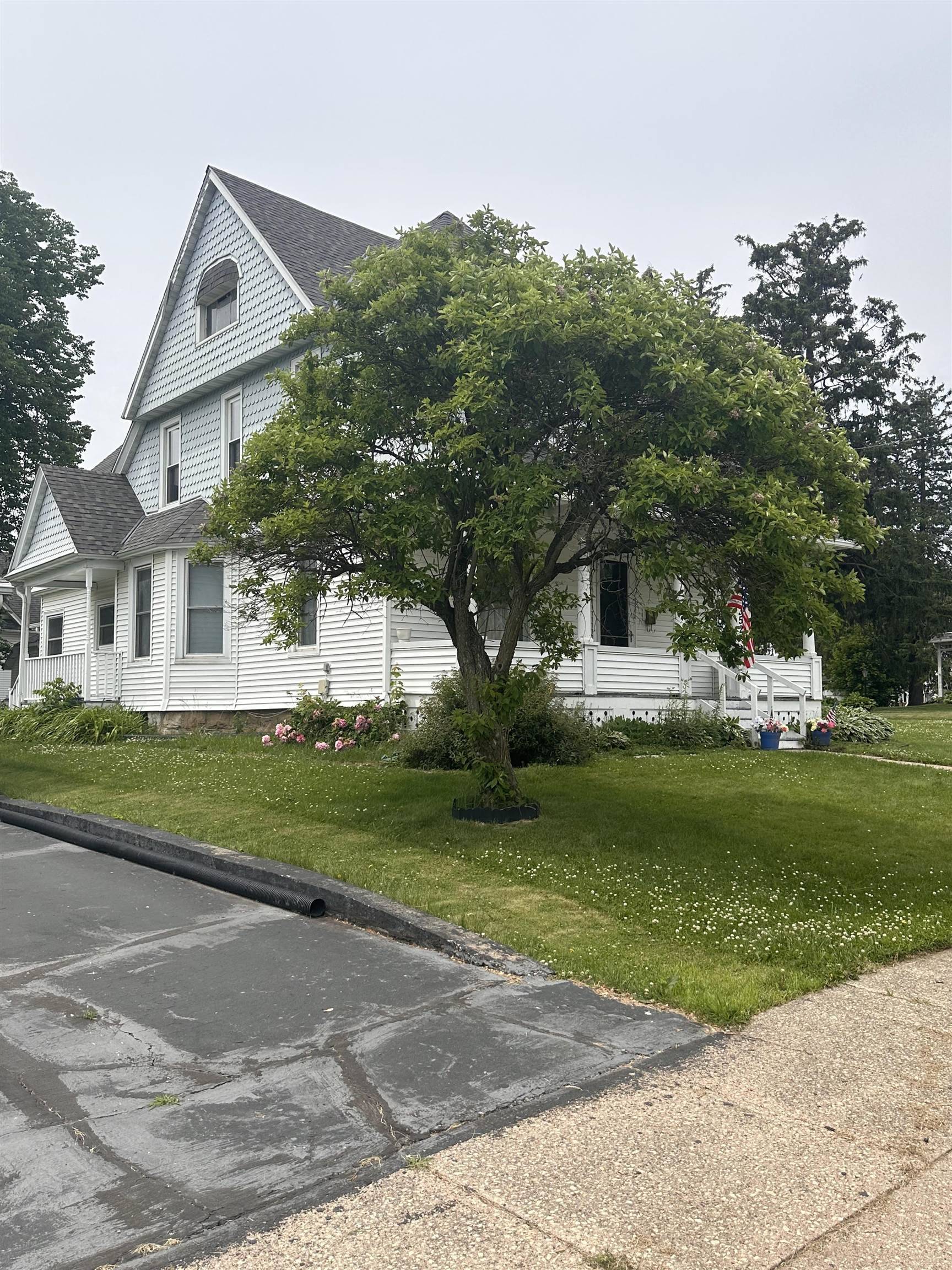 Lancaster, WI 53813,352 N Harrison Street