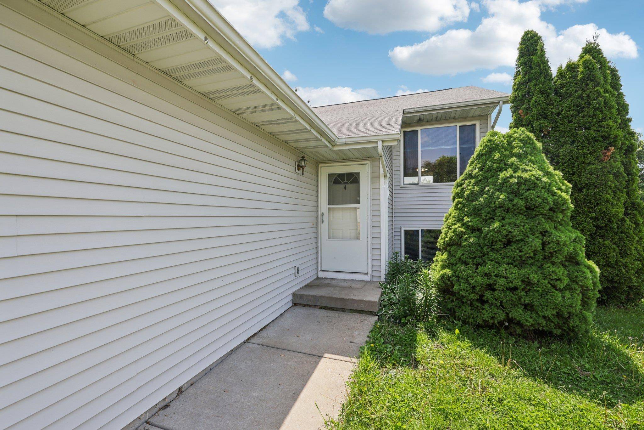 Prairie Du Sac, WI 53578,609-611 Eagle Crest Court