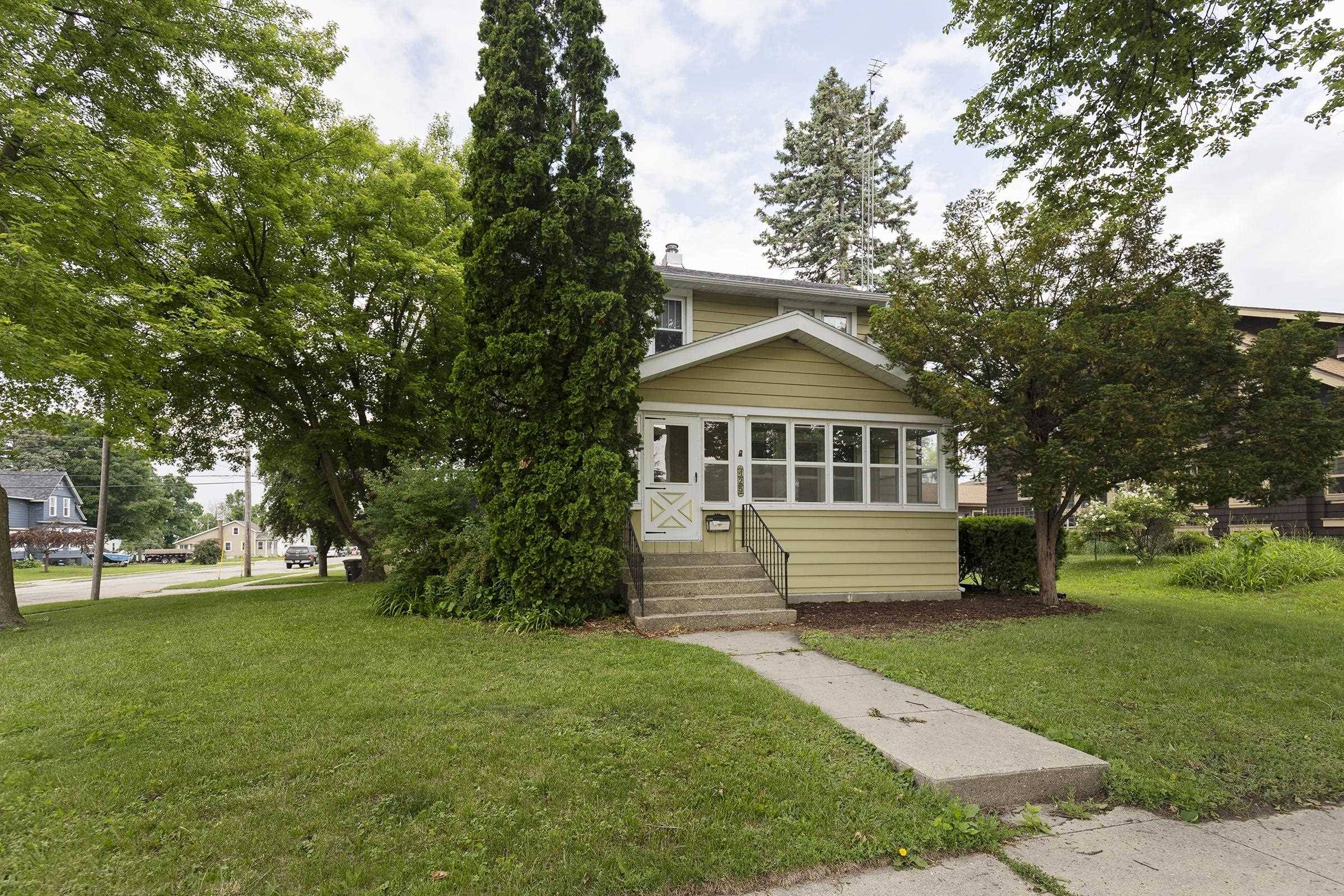 Jefferson, WI 53549,425 S Whitewater Avenue